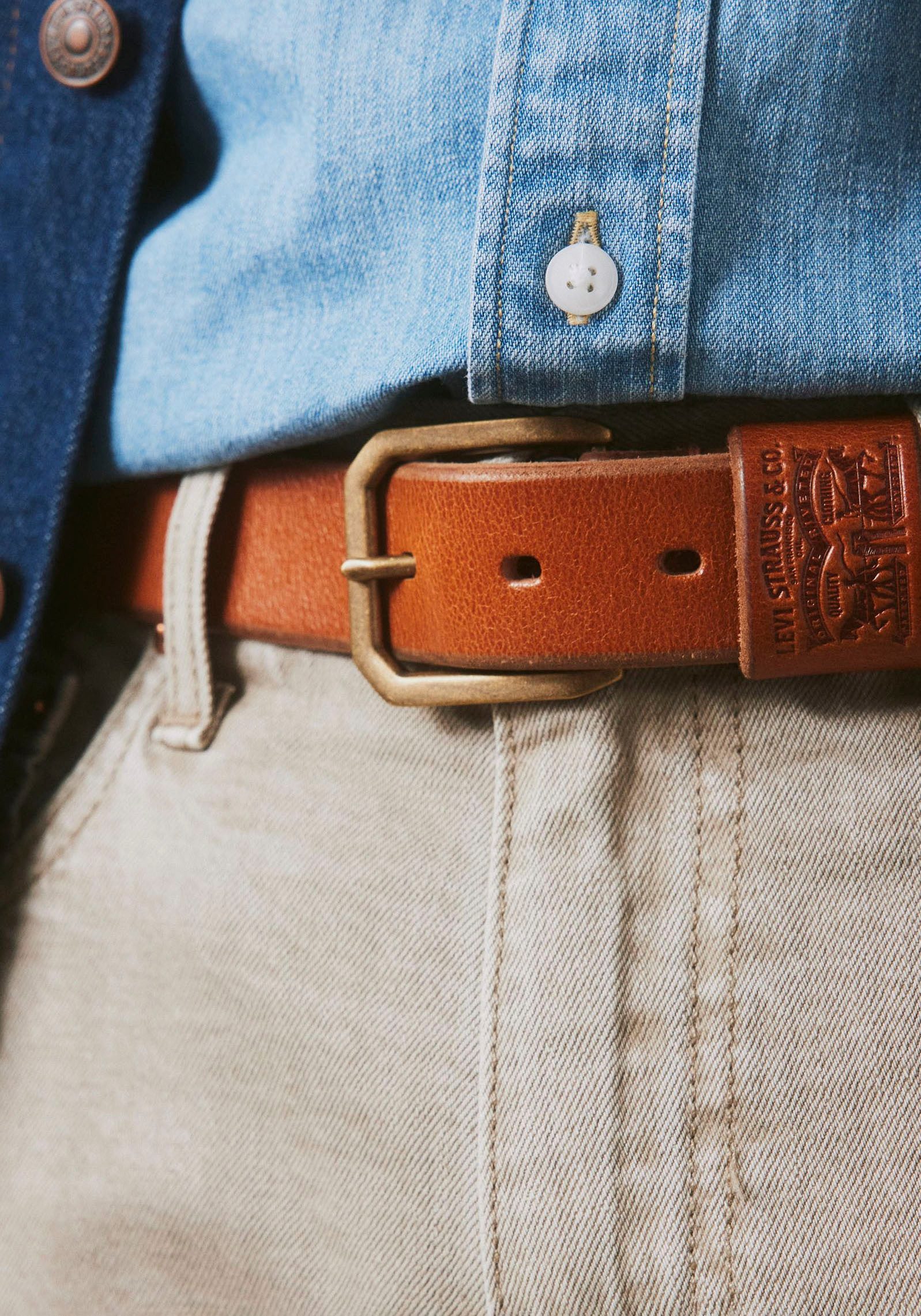 Levi's® Ledergürtel WIDE LOOP TWO HORSE BELT mit Logoprägung