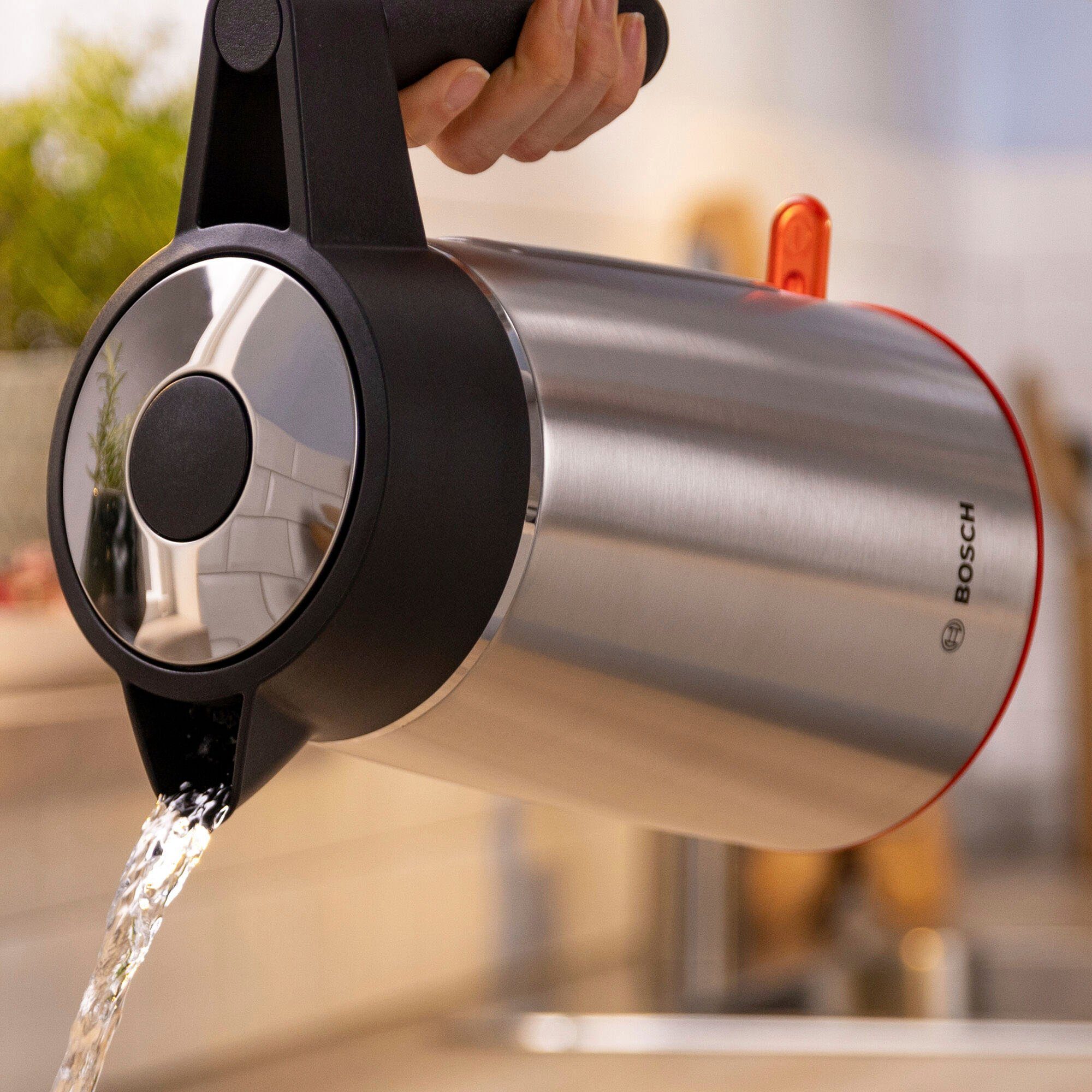 BOSCH Wasserkocher MyMoment TWK6M480, Abschaltautom., Überhitzungsschutz, Tassenanzeige, 1,7 l, 2400 W, Dampfstopp-Automatik, Trockengehschutz, Kalkfilter, Edelstahl