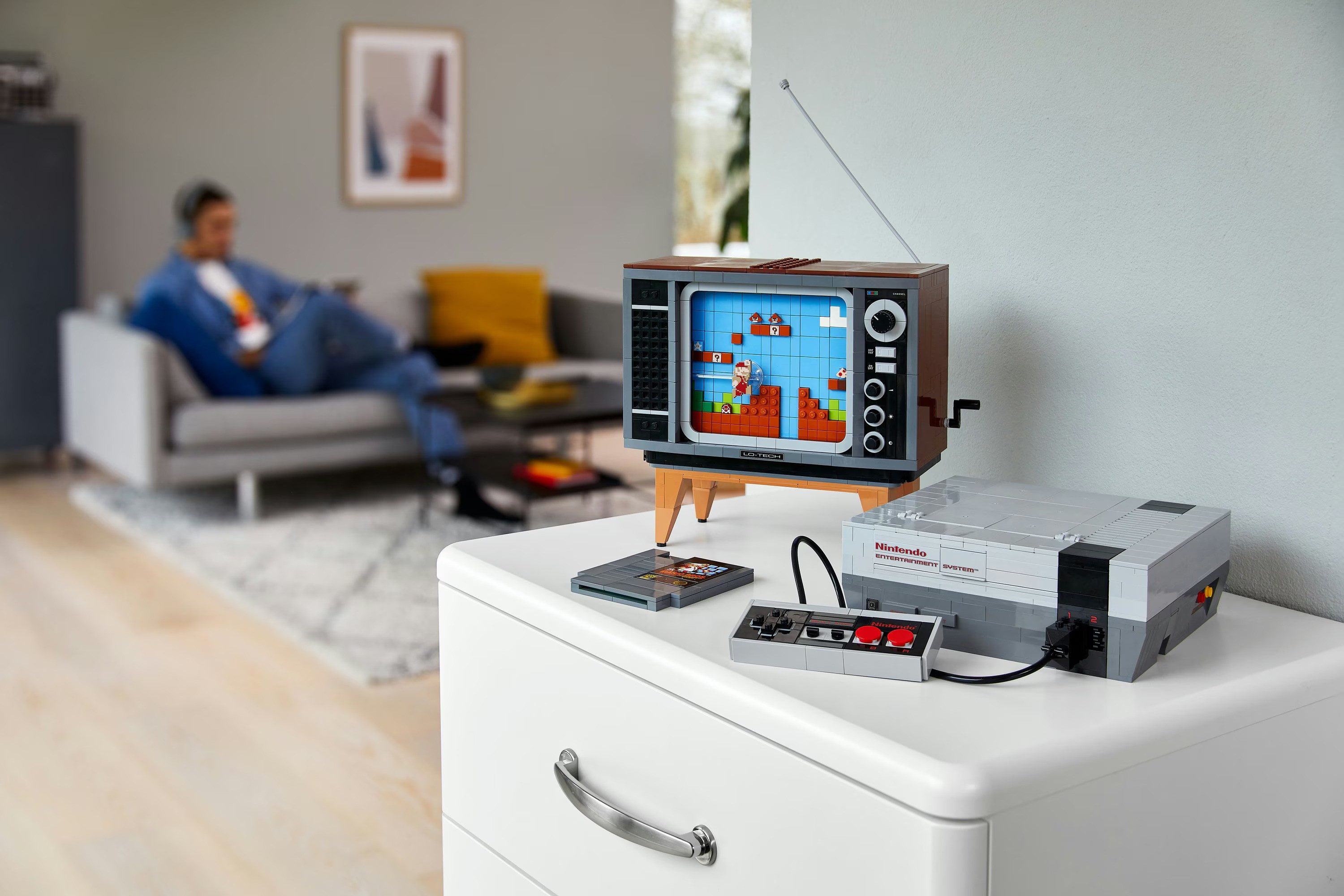 LEGO® Super Mario - Nintendo Entertainment System NES Retro Gaming Set Spielbausteine, (2646 St), Spielkonsole mit Controller, Spielkassette, drehbarer TV-Bildschirm