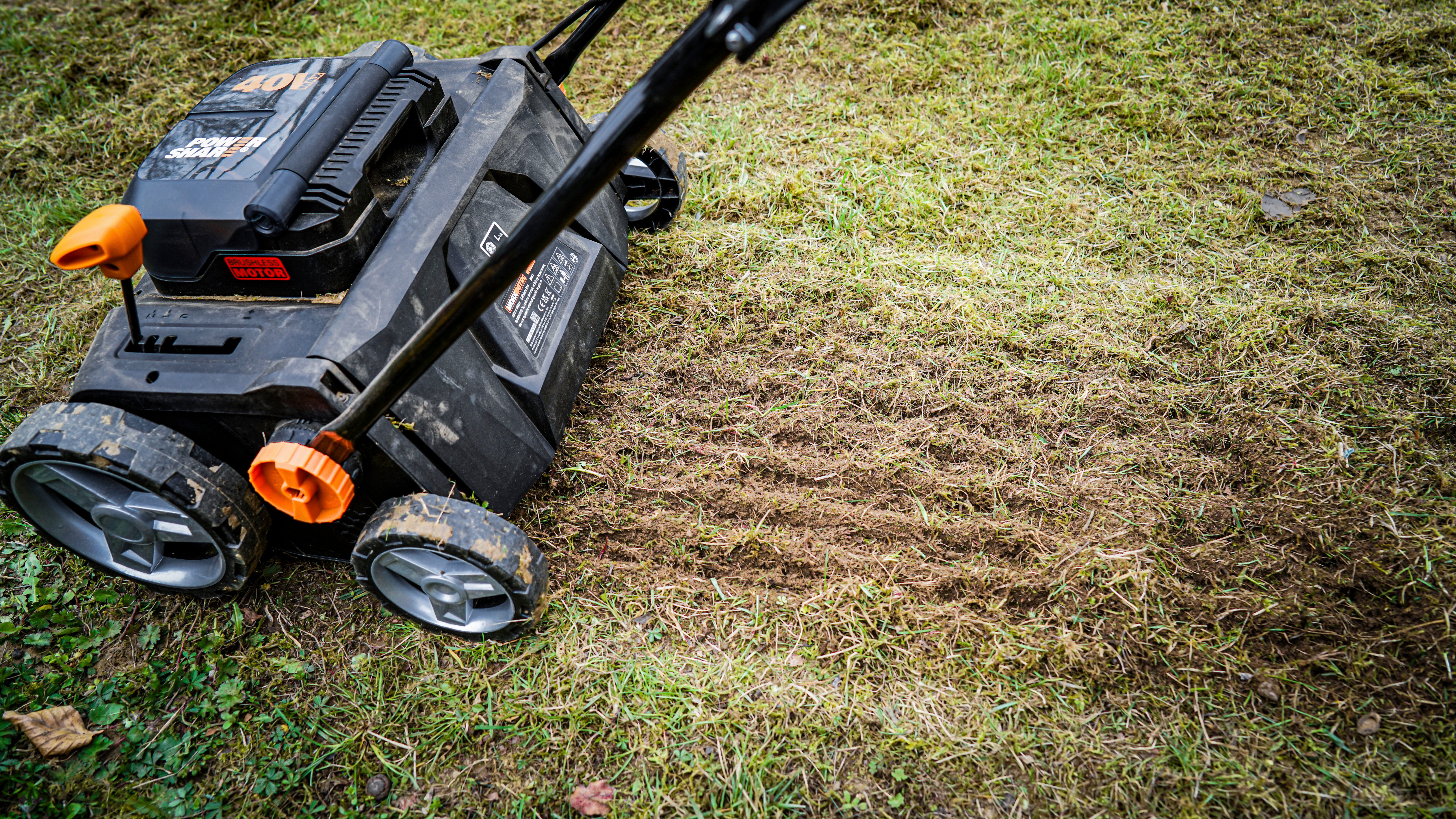 Worx Akku-Vertikutierer / Lüfter Nitro WG855E.9, 36 cm Arbeitsbreite, bis zu 400 m², 4 Stufen Höhenverstellung, ohne Akku und Ladegerät – Bild 4 von 5