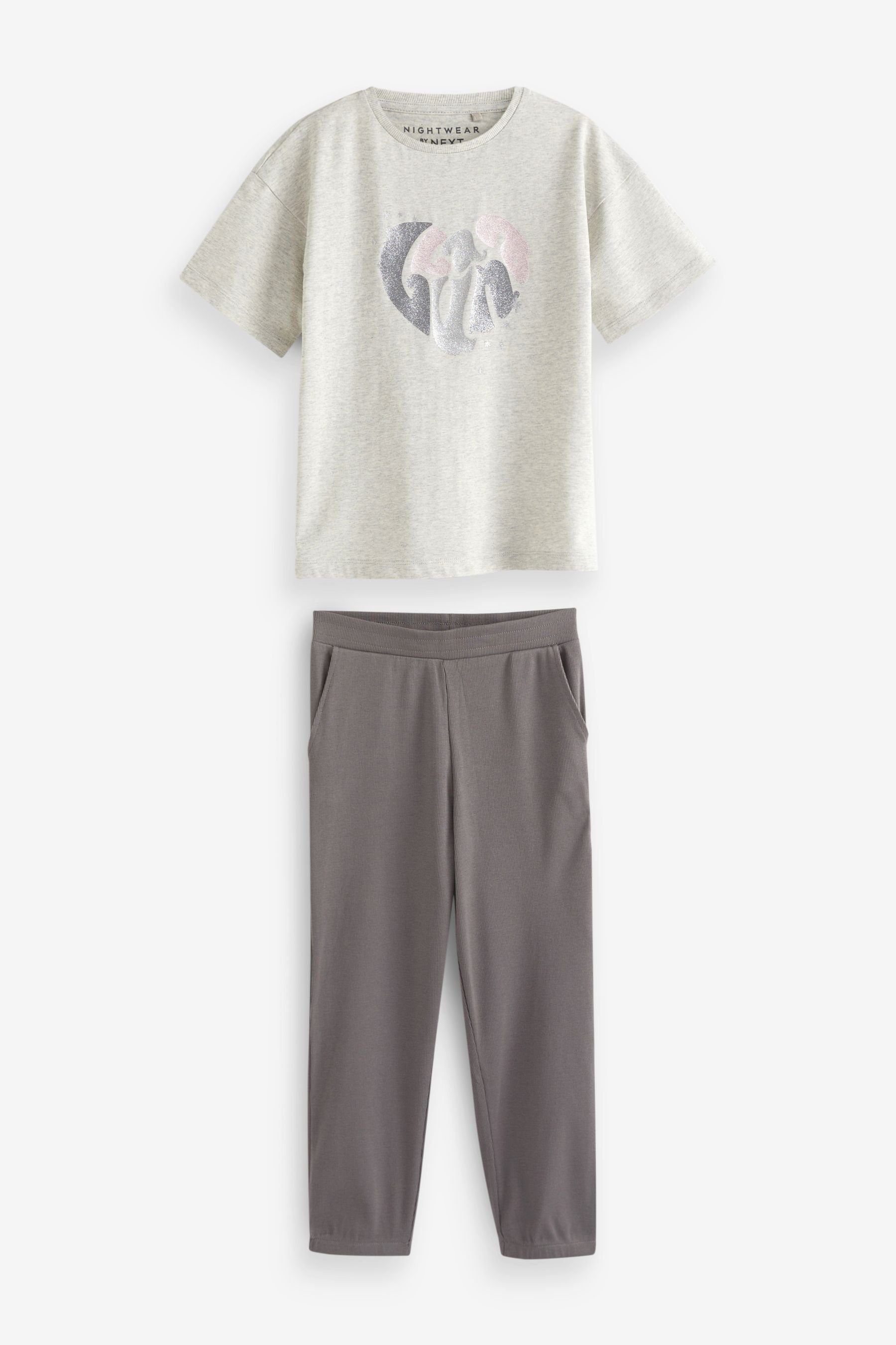 Next Pyjama 3er-Pack Schlafanzug mit Slogan und Jogginghose (6 tlg) – Bild 4 von 5