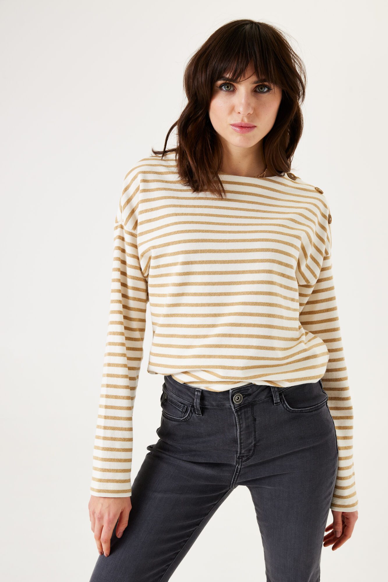 Garcia Sweatshirt mit Knopf-Detail an der günstig online kaufen