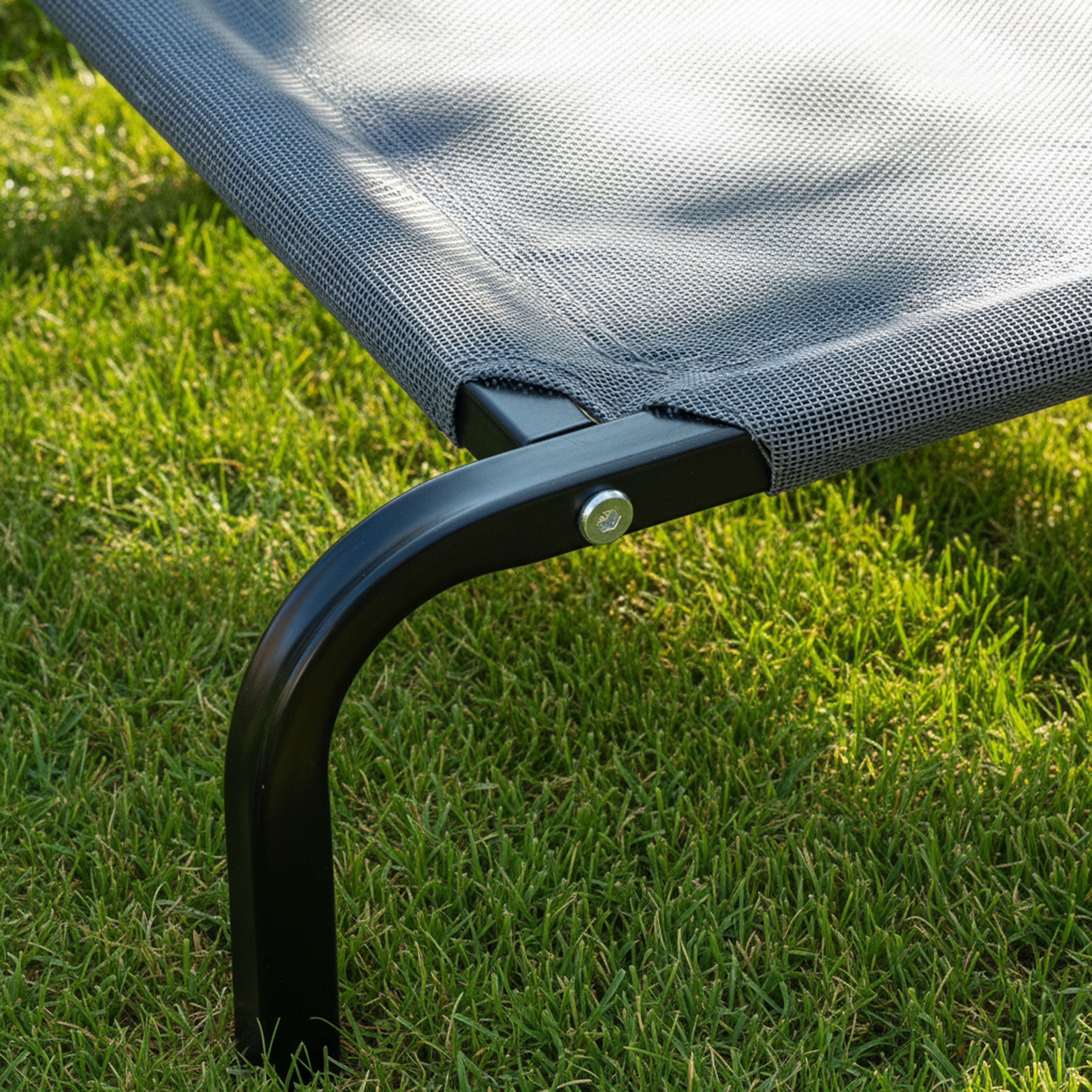 belviona Hundebett erhöht, wetterfeste Outdoor-Hundeliege, Mesh-Material & Metallrahmen, atmungsaktiv & pflegeleicht