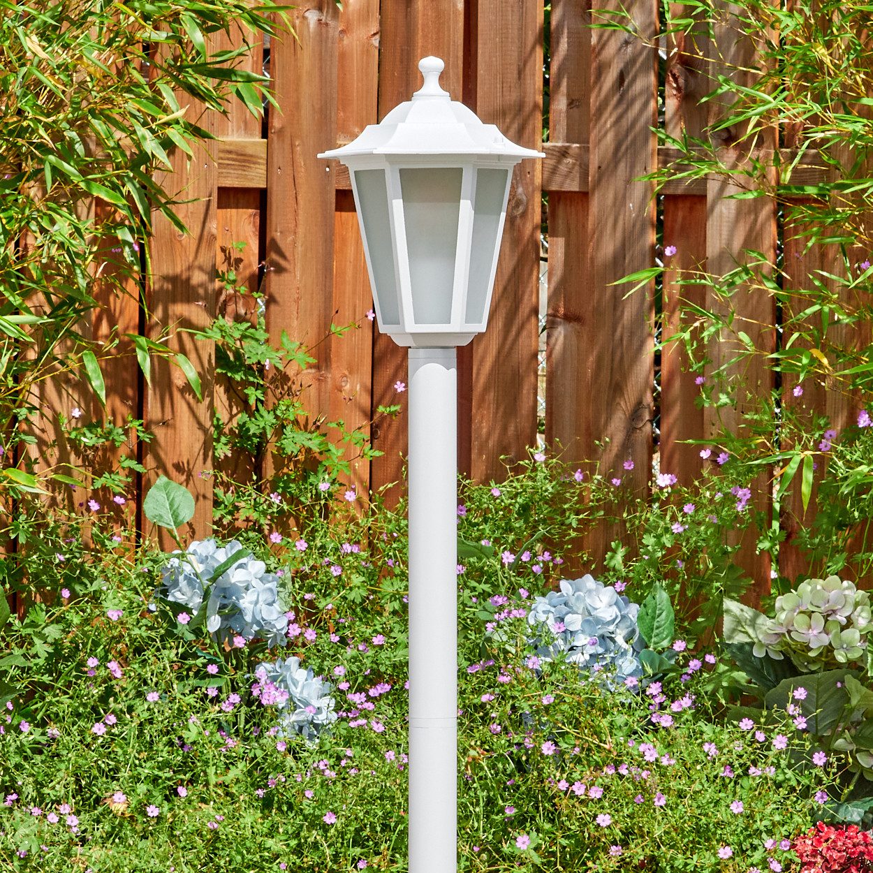 hofstein Pollerleuchte Wegeleuchte aus Metall/Glas in Weiß/Milchglas, ohne Leuchtmittel, Wechselscheiben in Klar, antike Außenleuchte, Gartenlampe, IP44, 1xE27