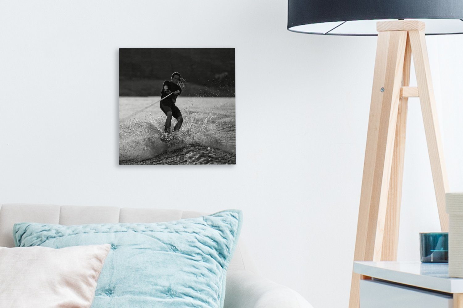 Schlafzimmer Mädchen Wakeboard St), - Ein Bilder dem (1 und fährt San Wohnzimmer Leinwandbild schwarz weiß, für auf OneMillionCanvasses® Juan Leinwand Lake