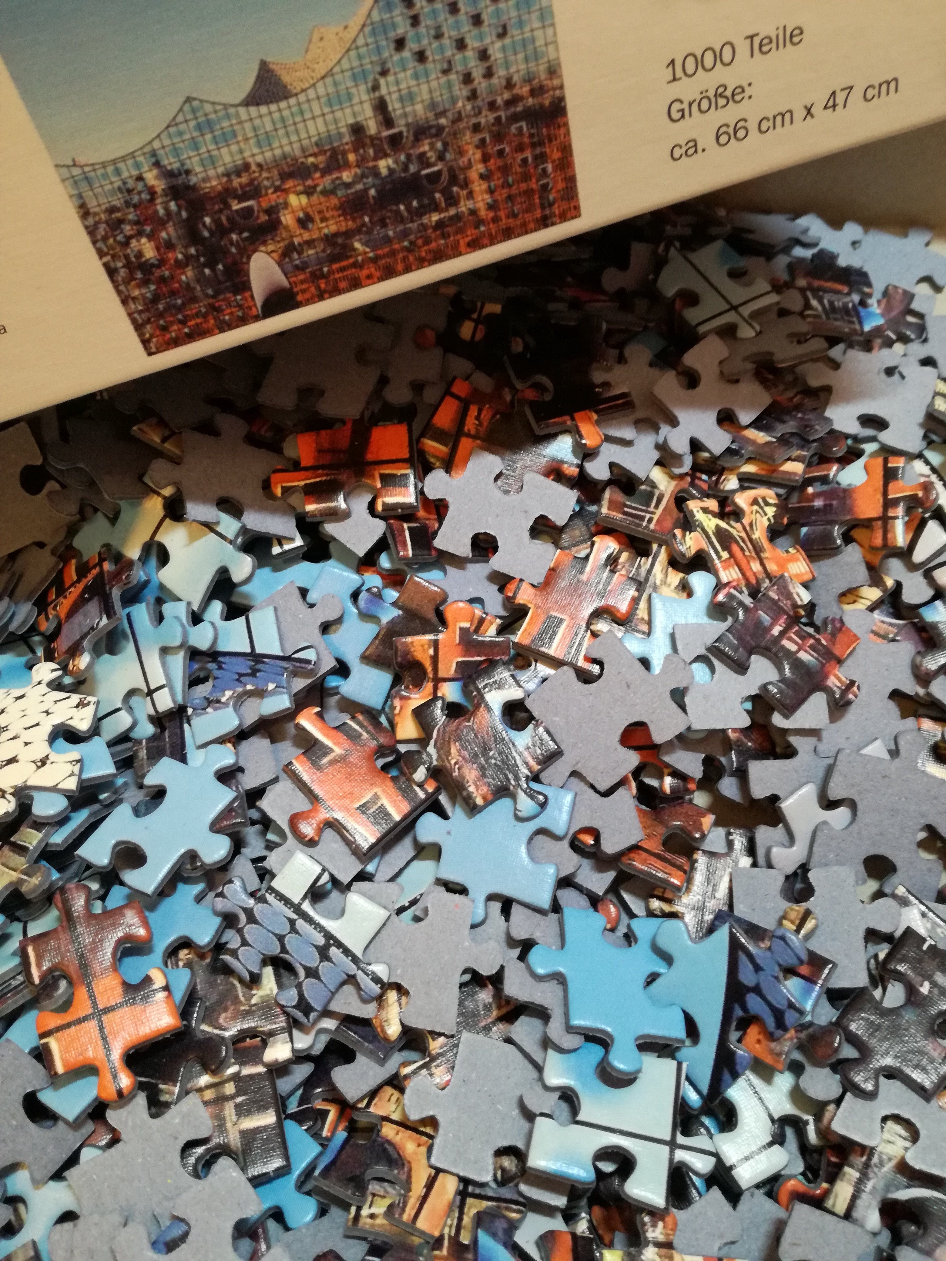 puls Puzzleteile Elbphilharmonie, entertainment Hamburg Spiegel im 1000 Puzzle der