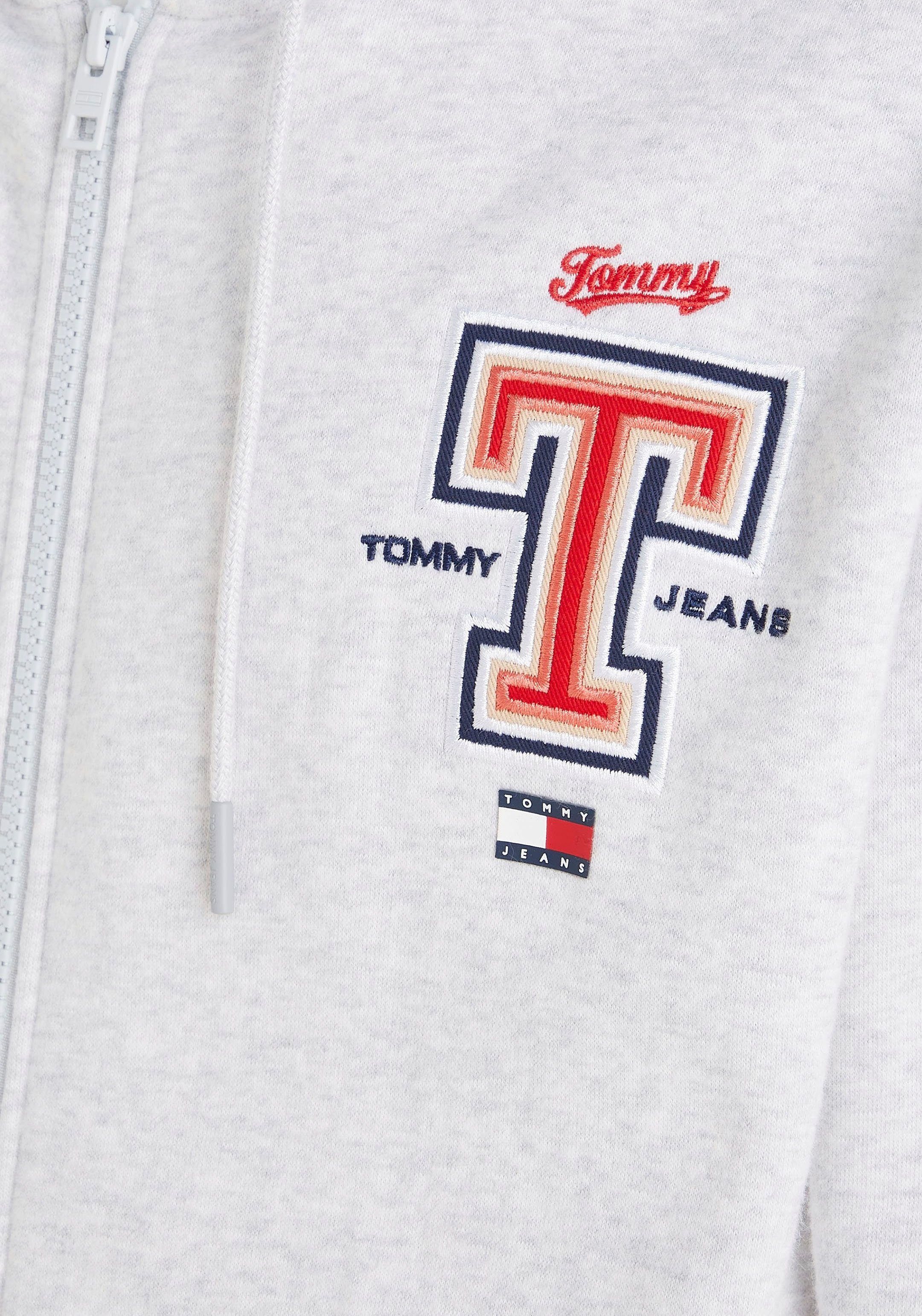 Tommy Jeans TJM T ZIPTHRU SPORT großer REG MODERN Kapuzensweatjacke mit hinten SilverGreyHtr Logostickerei
