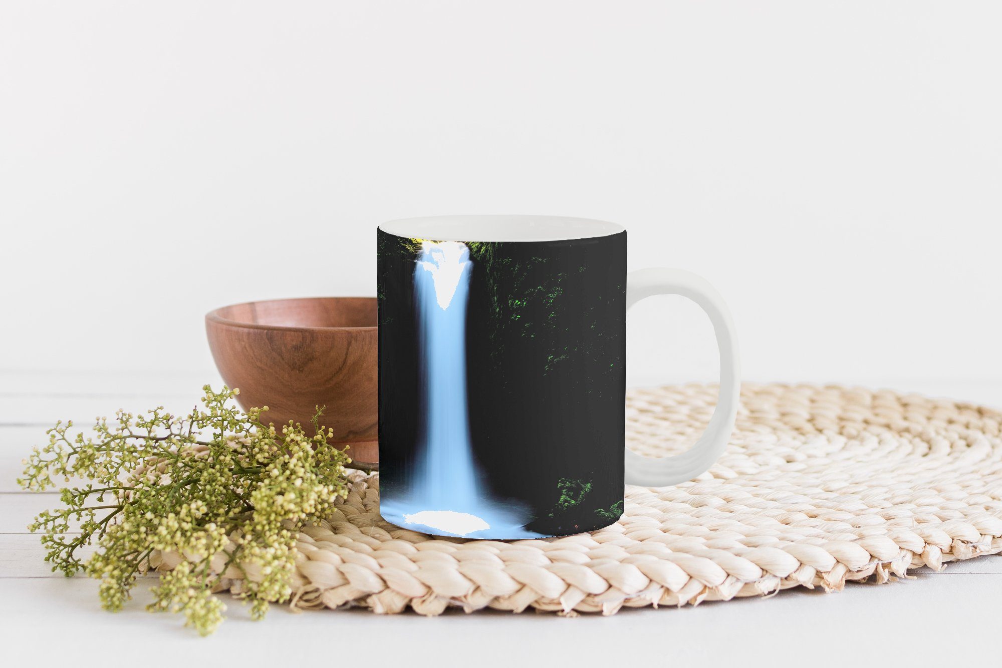 Kaffeetassen, Geschenk Natur, Wasserfall Dschungel Keramik, - - Teetasse, Teetasse, Tasse MuchoWow Becher,