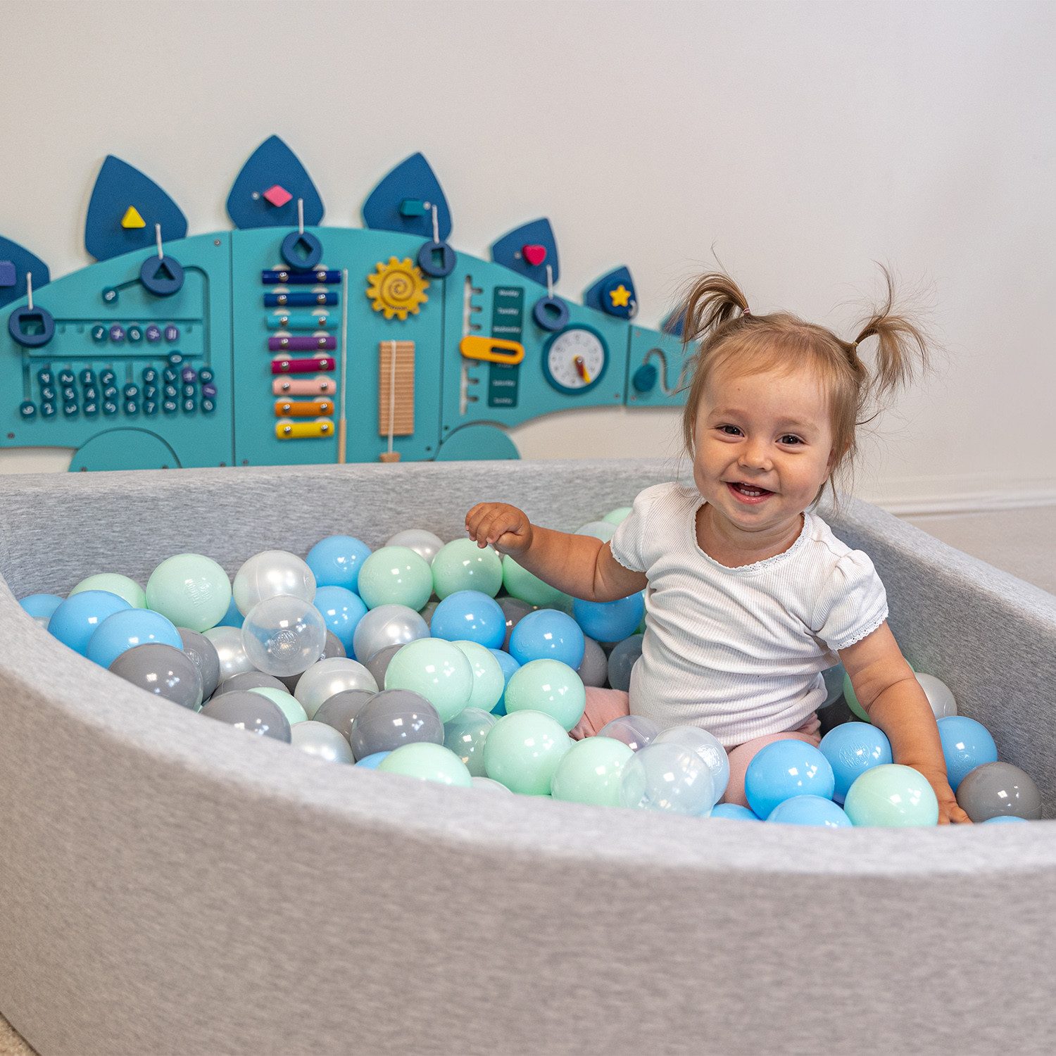 KiddyMoon Bällebad TR30D, (Bällepool mit bunten Bällen, 200-tlg)