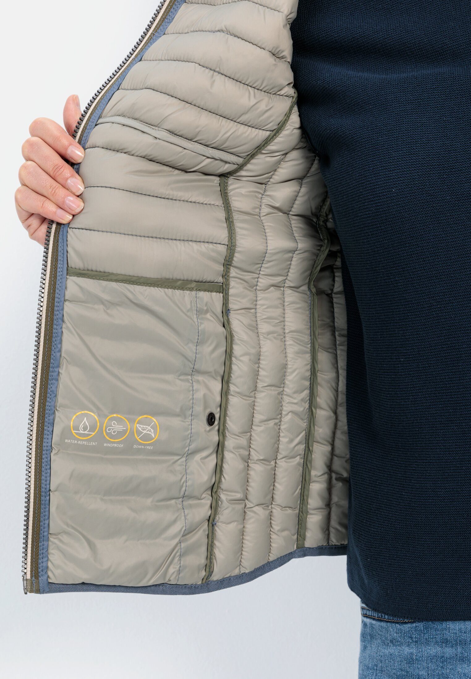 camel active Steppweste aus recyceltem Polyamid ärmellos Stehkragen mit Stehkragen