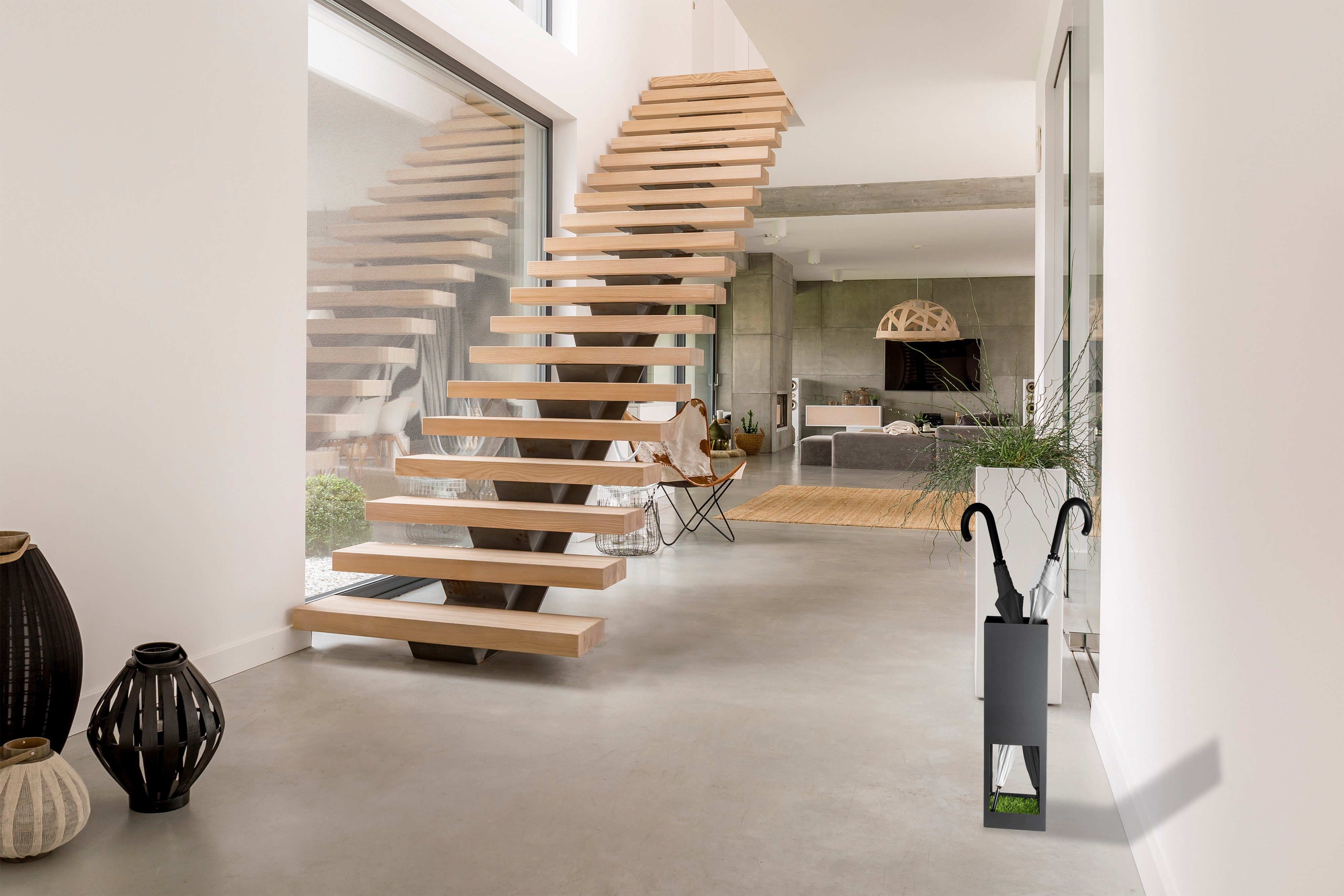 NEUSTEIN Schirmständer mit modernem Design - Rasen Design - Metall extra stabil