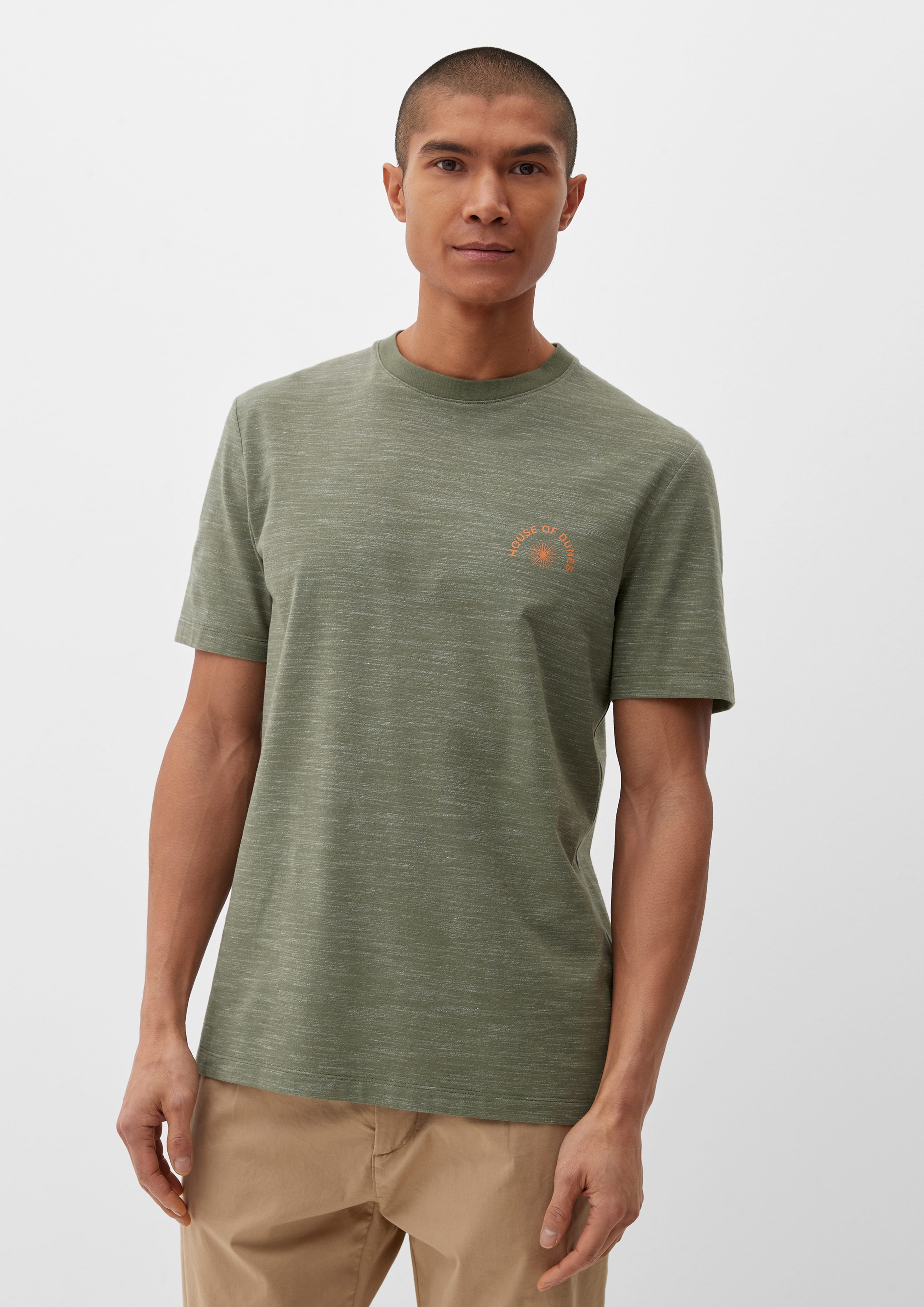s.Oliver Kurzarmshirt T-Shirt mit Backprint olivgrün