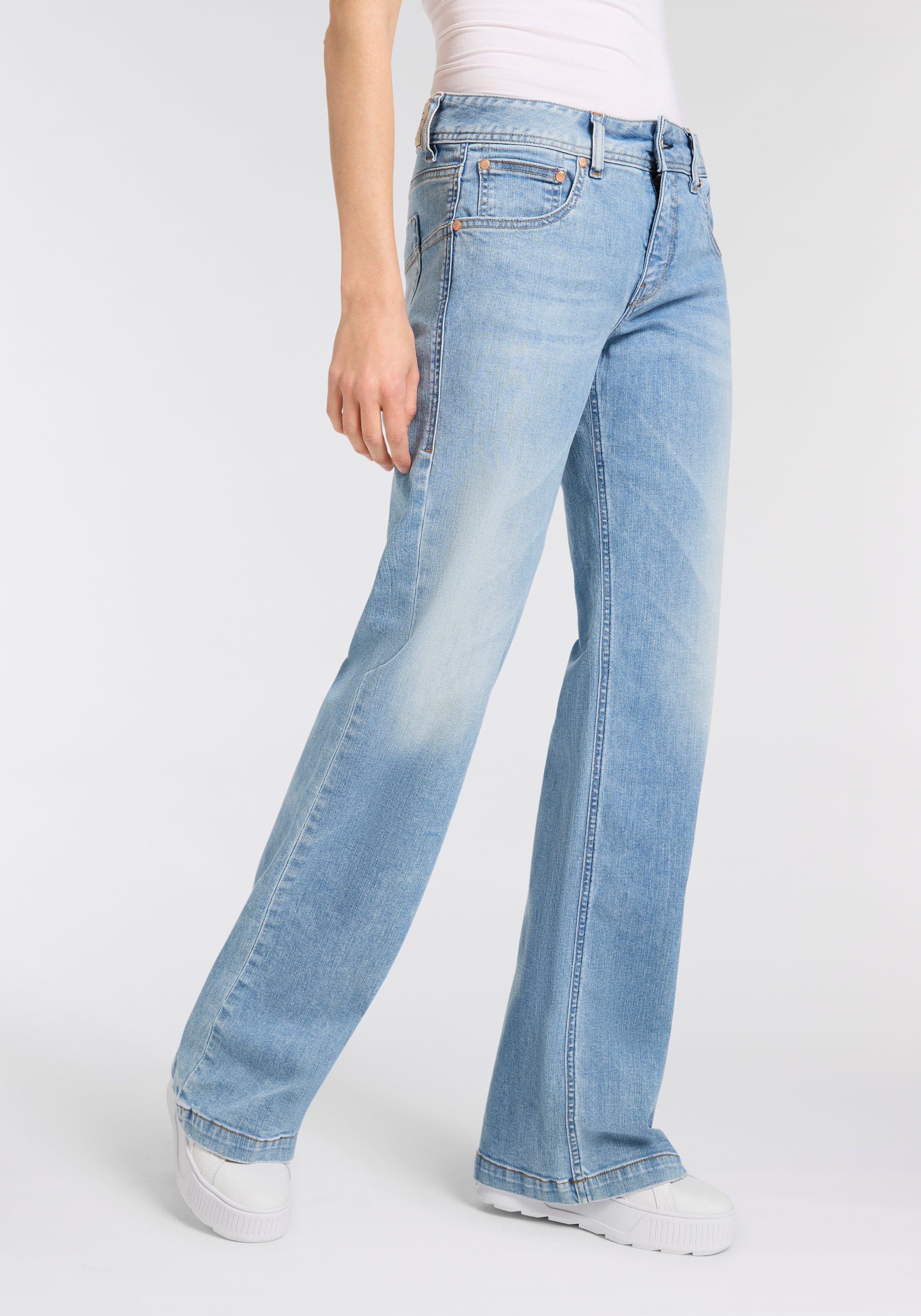 Herrlicher 5-Pocket-Jeans Edna Denim im Flared Fit günstig online kaufen