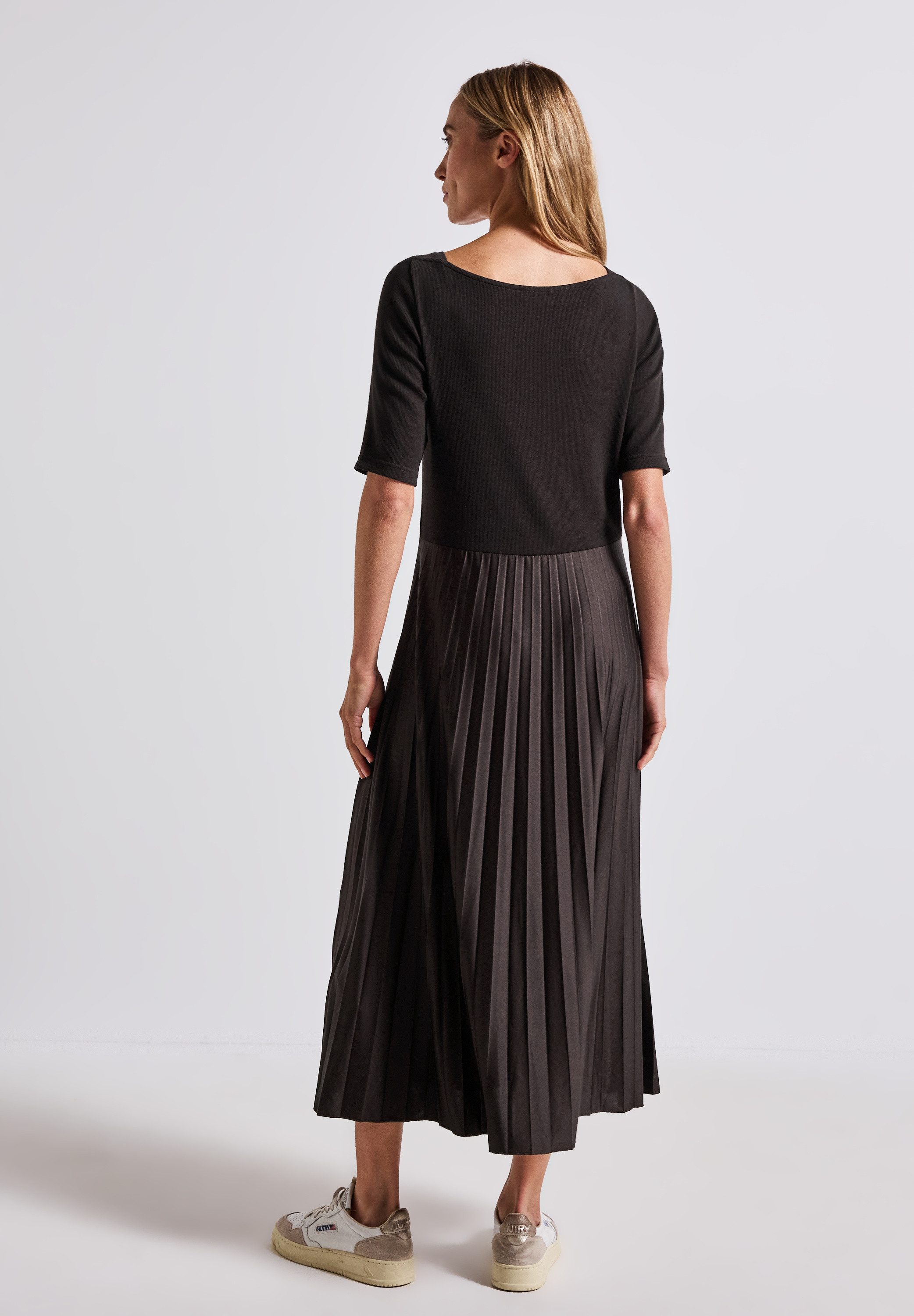 STREET ONE Midikleid mit plissiertem Rockteil günstig online kaufen