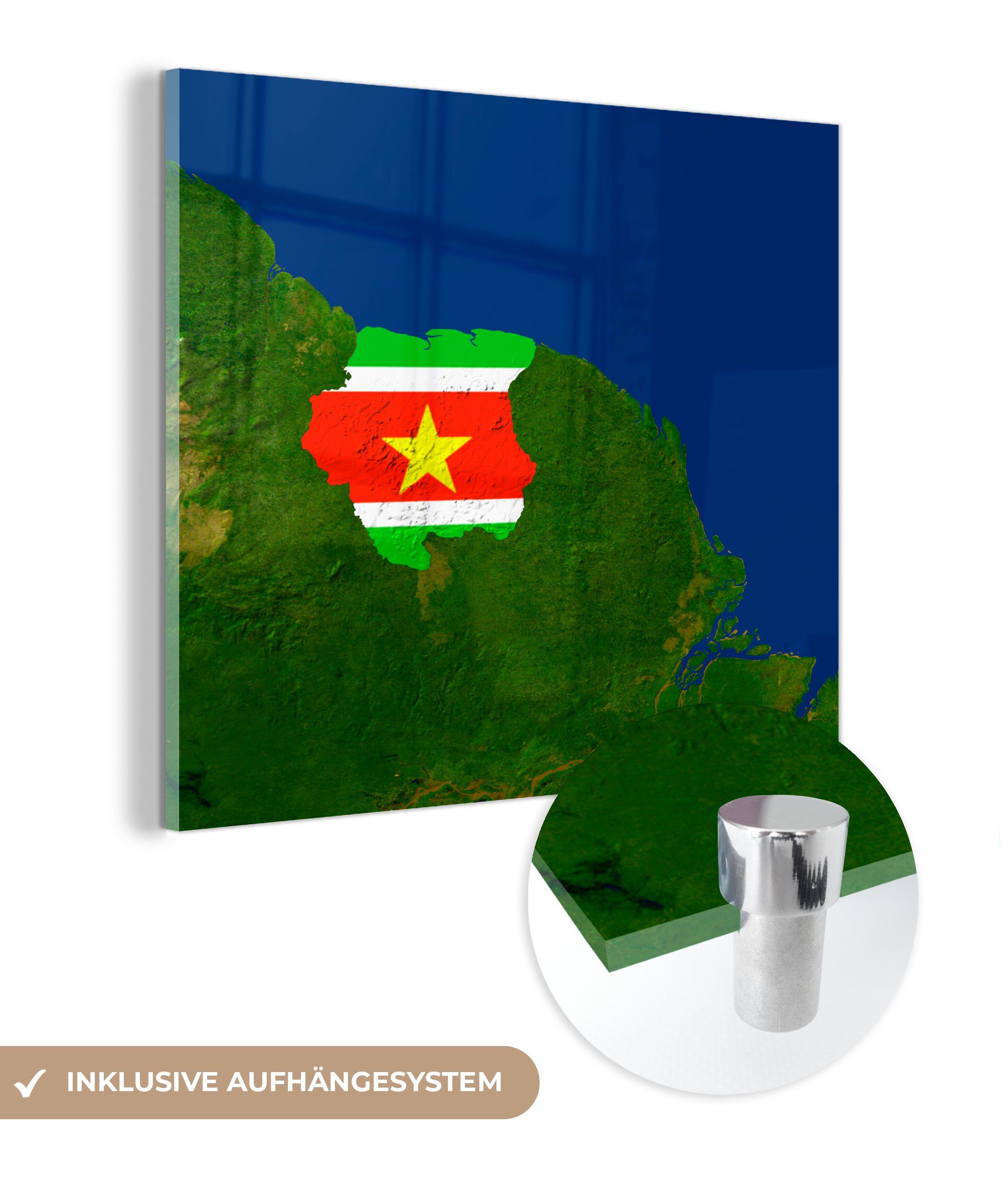 MuchoWow Acrylglasbild Ein Satellitenbild von Suriname mit der Flagge des Landes darüber, (1 St), Glasbilder - Bilder auf Glas Wandbild - Foto auf Glas - Wanddekoration