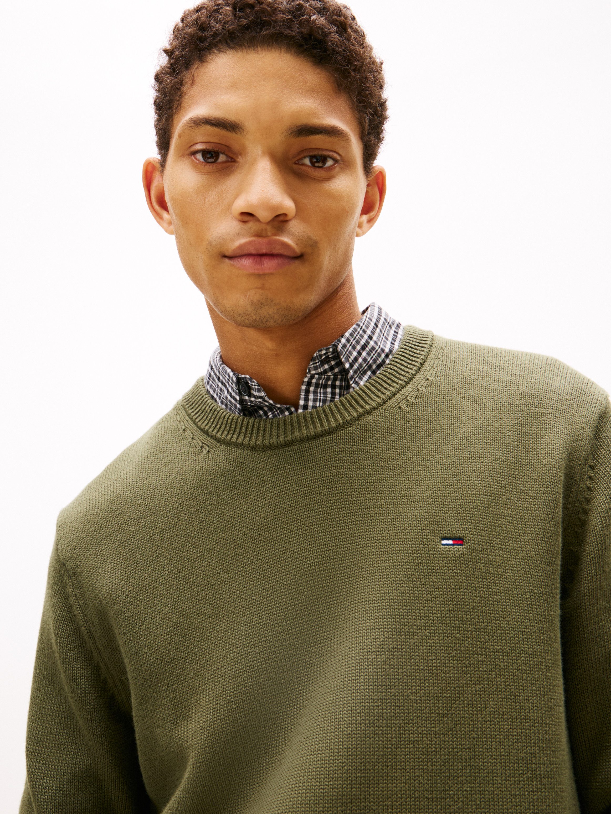 Tommy Jeans Rundhalspullover Slim fit mit Rundhalsausschnitt