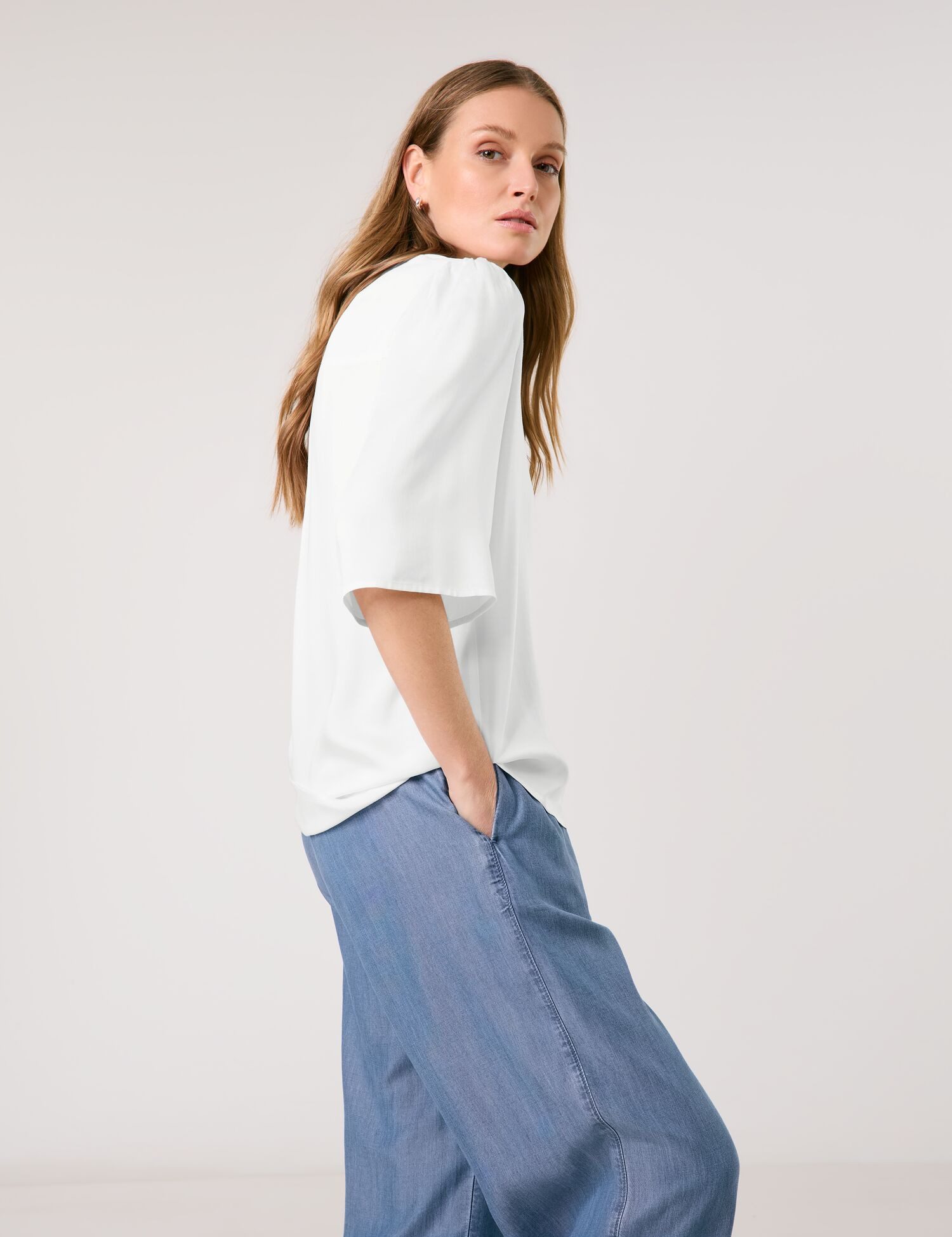 Taifun Kurzarmbluse - Unifarbene Damenbluse mit Kräuseldetails