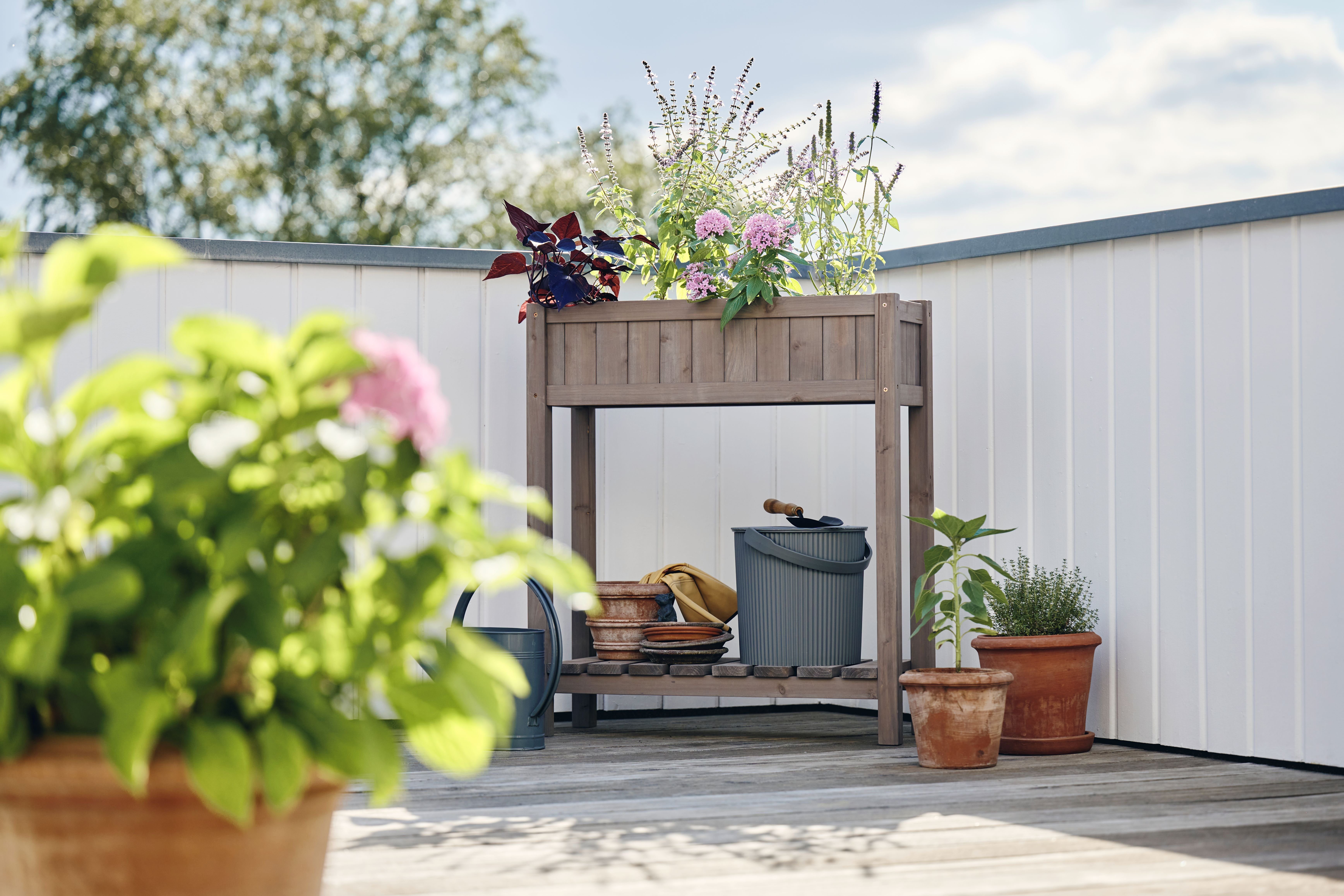 BUTENKIST Hochbeet DETE, Hochbeet aus Holz, Ablagefläche, Vlies, für Balkon, Garten, Terrasse