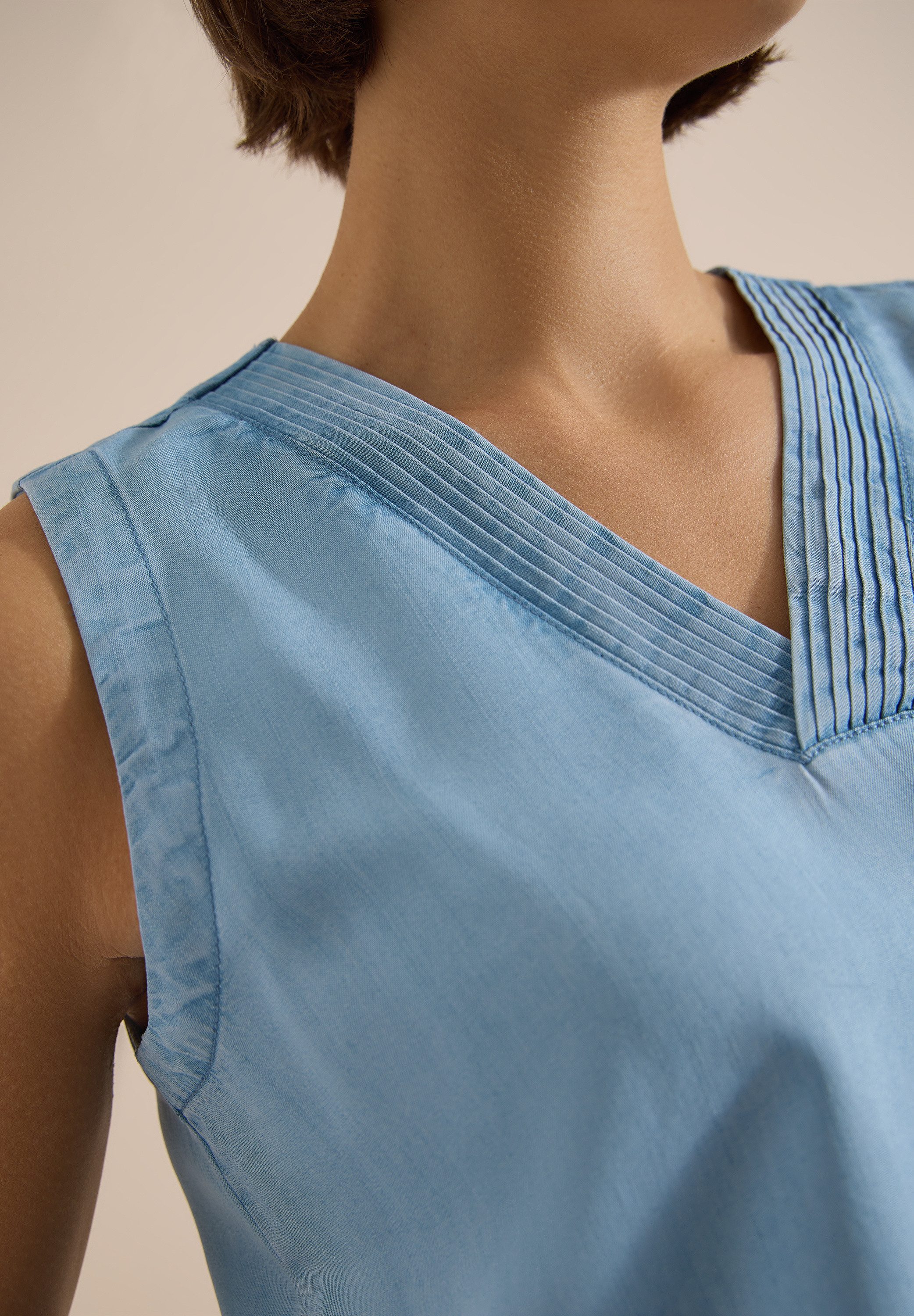 CECIL Blusentop Blusentop - Sommershirt im Denim-Look mit V-Neck