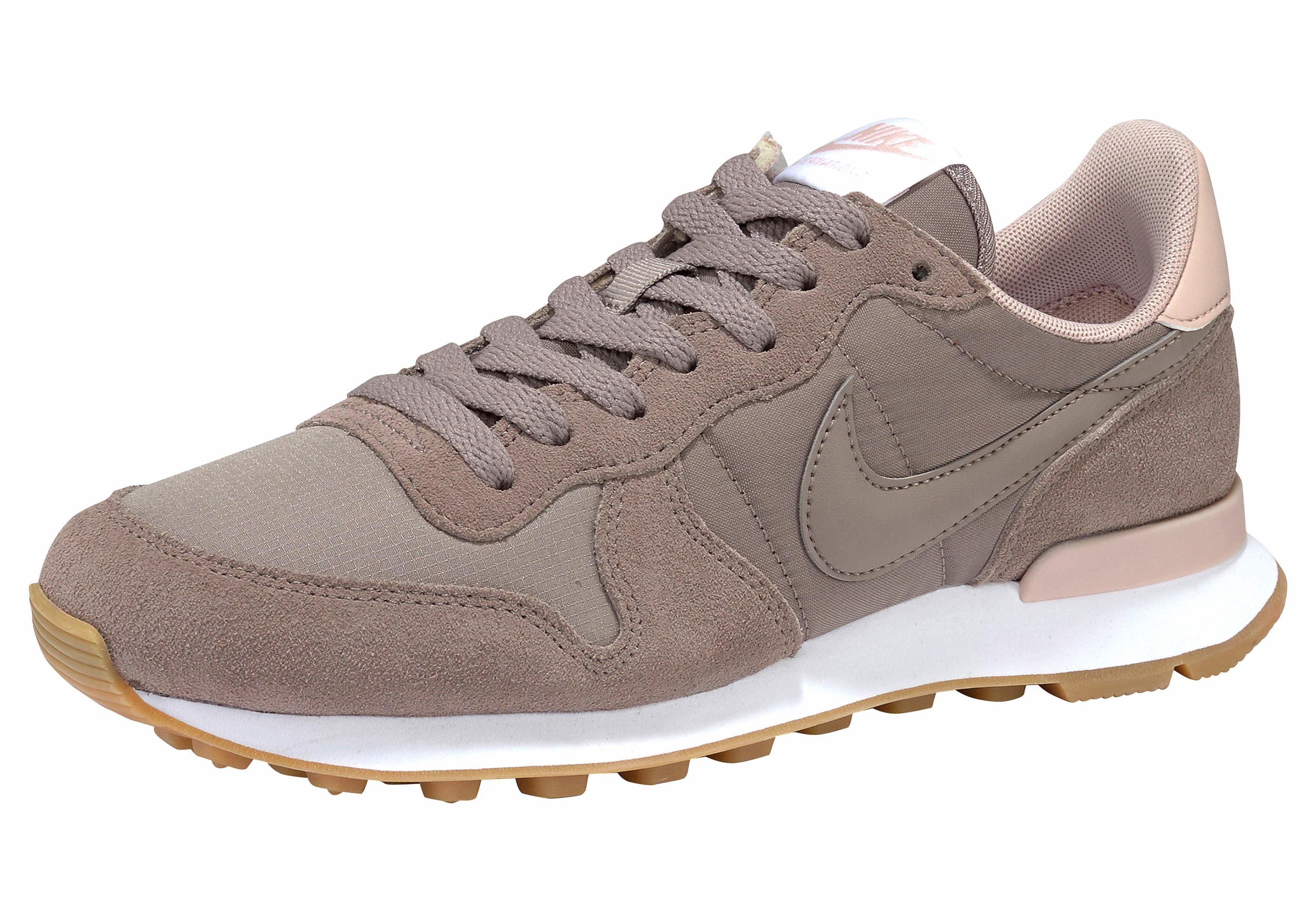 otto nike internationalist