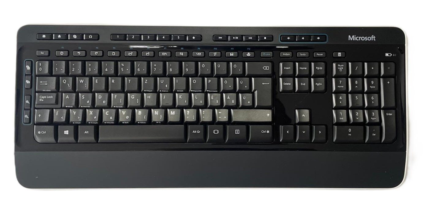 Microsoft Wireless Desktop 3050, Tastatur - Maus Set, kabellos Ungarische QWERTZ Tastatur- und Maus-Set