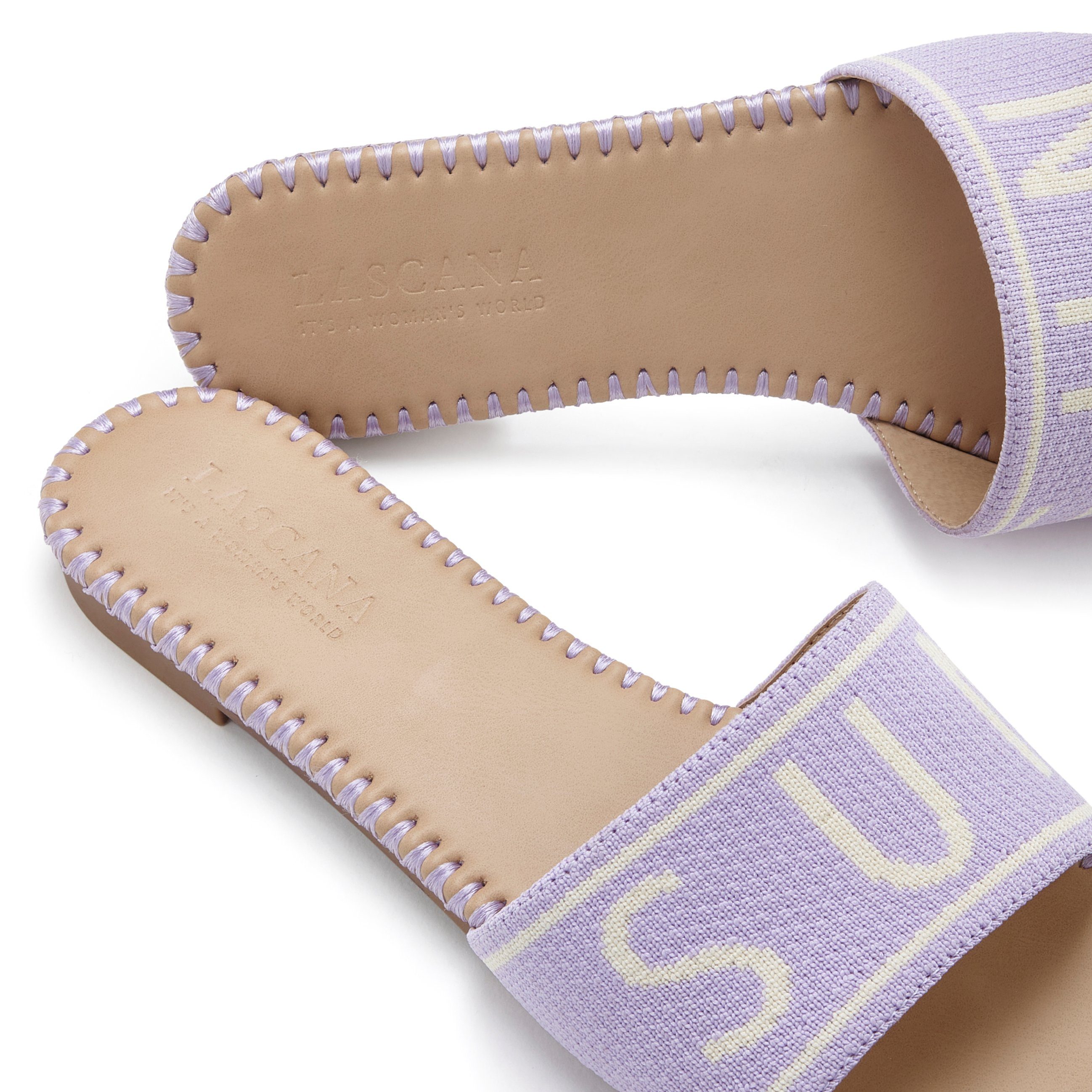 aus offener VEGAN mit LASCANA flieder Textil Pantolette Mule, Schriftzug modischem Sandale, Schuh