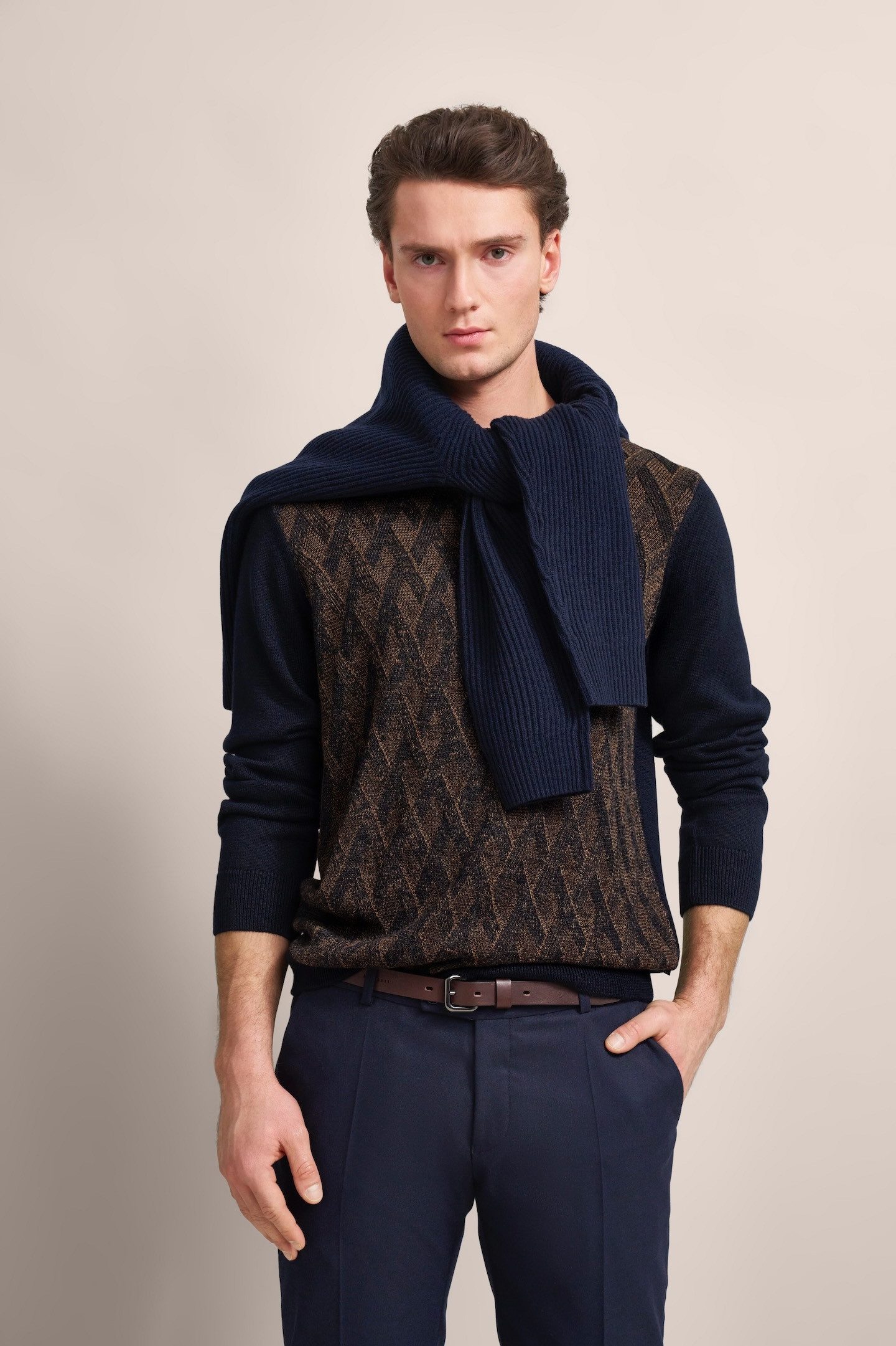 bugatti Strickpullover mit 2-farbigem Rautenmuster