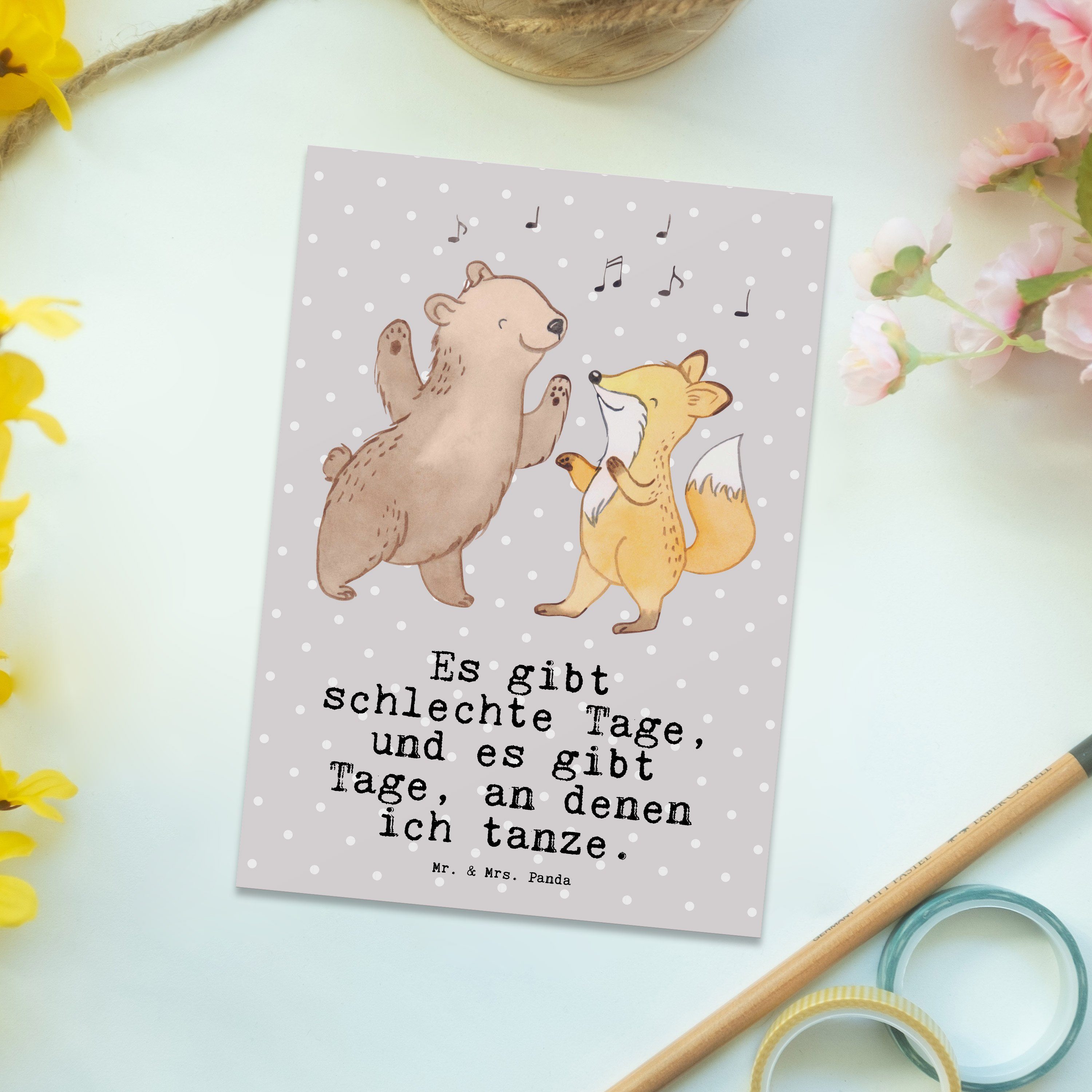 Mr. & Mrs. Panda Postkarte Grau - Geburtstag Tanzen Ansichtskarte, - Geschenk, Hase Tage Pastell