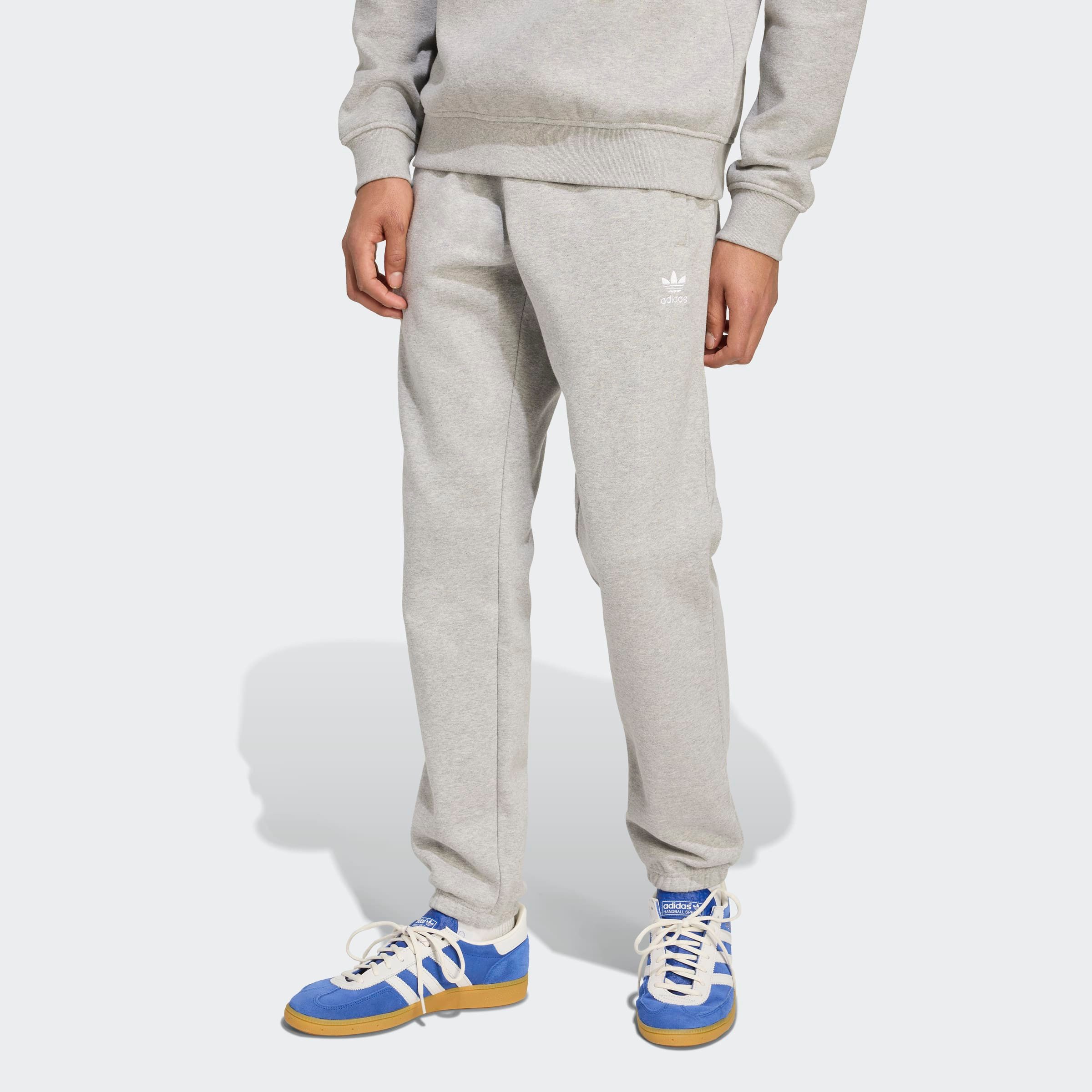 adidas Originals Sporthose ESS PT (1-tlg) schmale Passform, mit flauschiger Innenseite, mit Rippbündchen. Reduzierter Preis € 42,99. Unverbindliche Preisempfehlung € 55,00