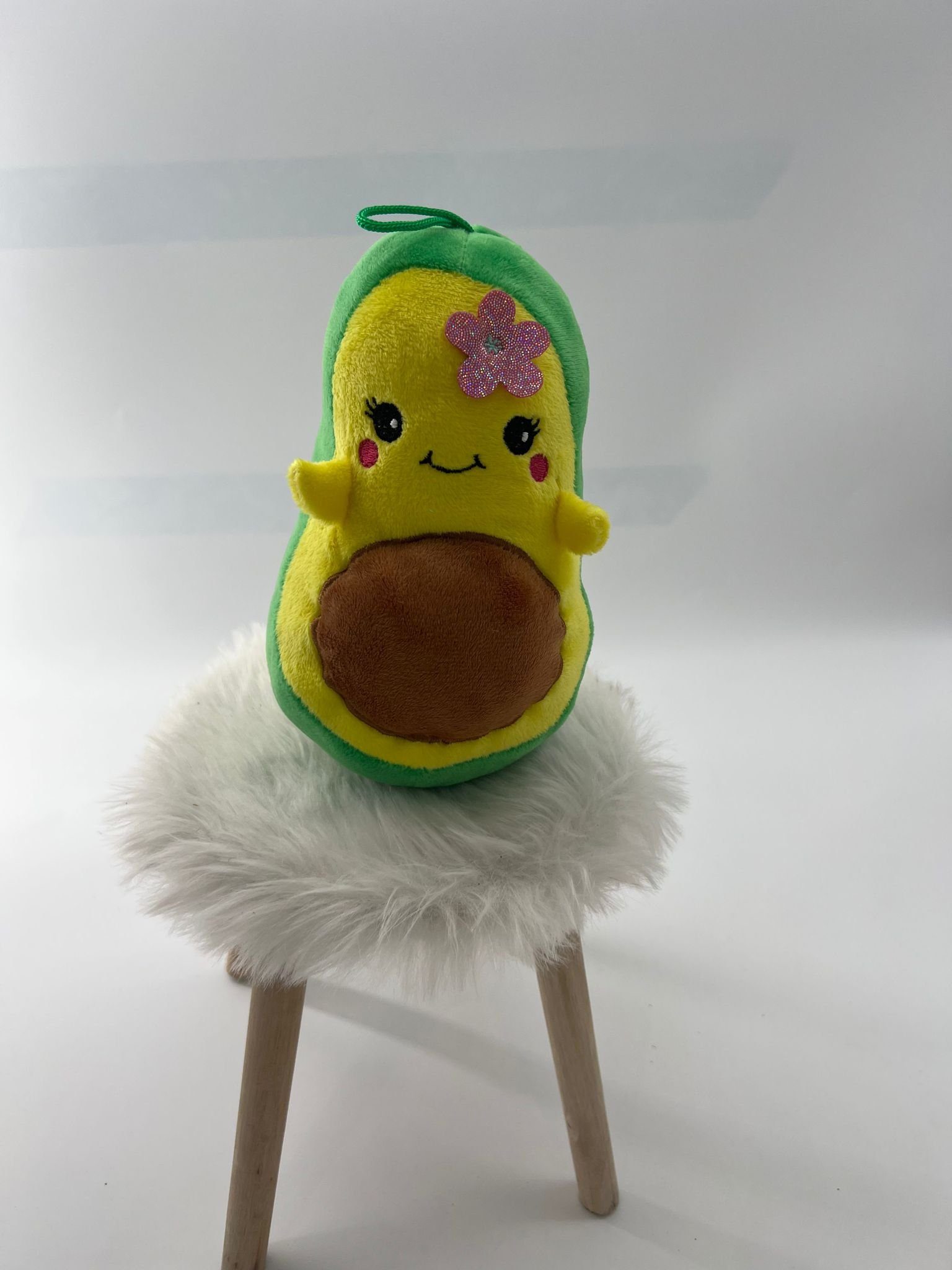 soma Kuscheltier süße Avocado 25 cm Lebensmittel Früchte grün Gesicht (1-St), avocado kuscheltier avocado kissen Plüschkissen