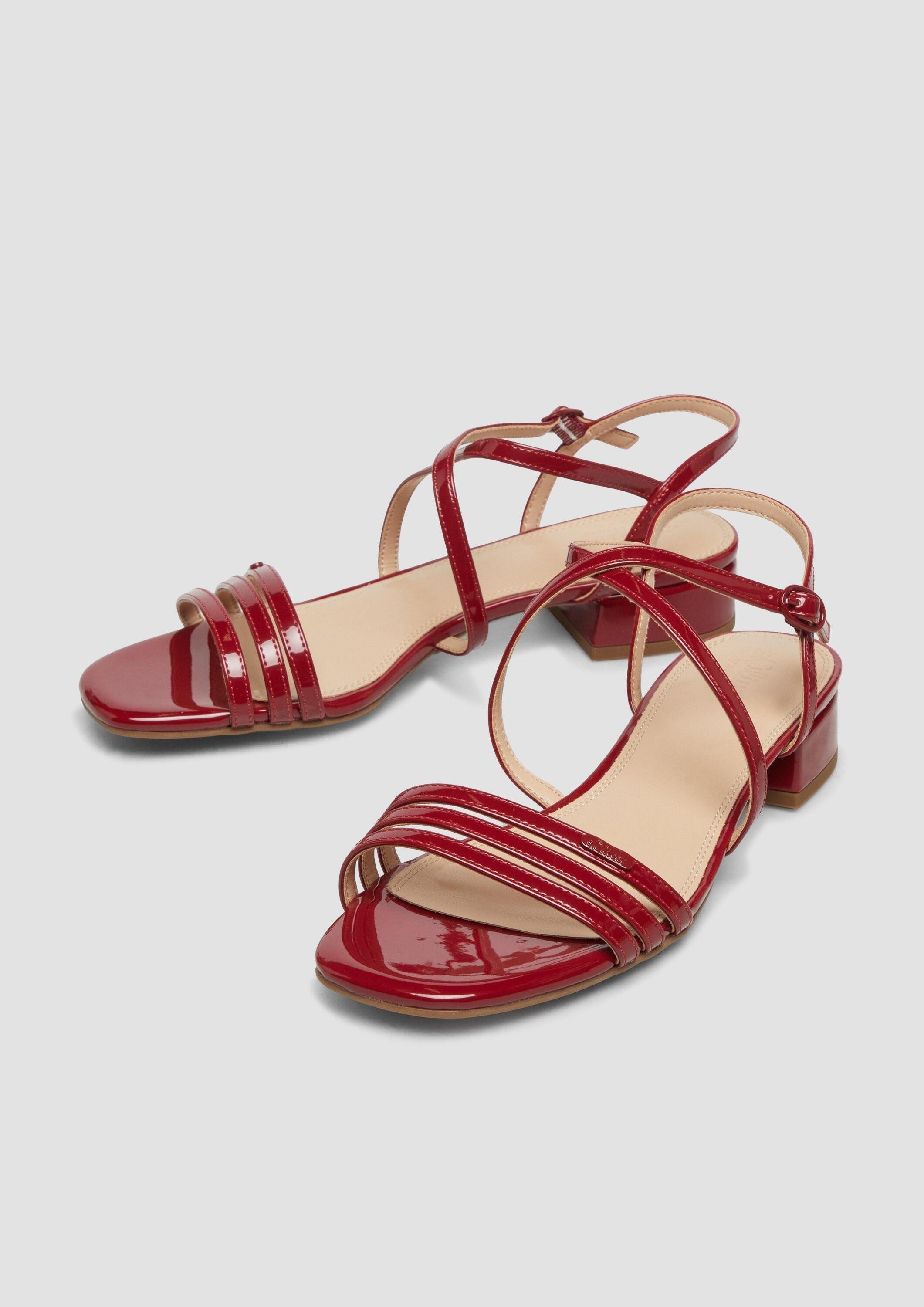 s.Oliver Sandalen Sandale Sandaletten in Lackleder-Optik