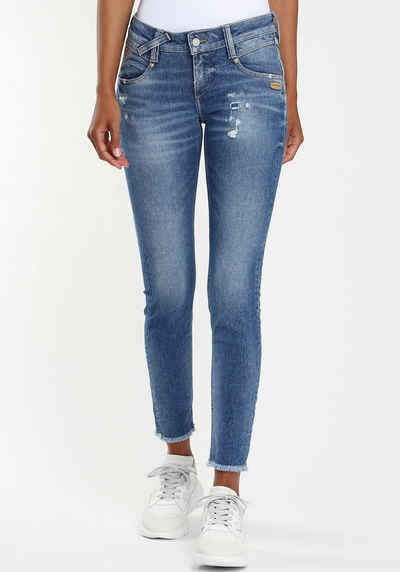 GANG Skinny-fit-Jeans »NENA CROPPED« mit leicht gerundeten Gesäßtaschen für einen schönen Po