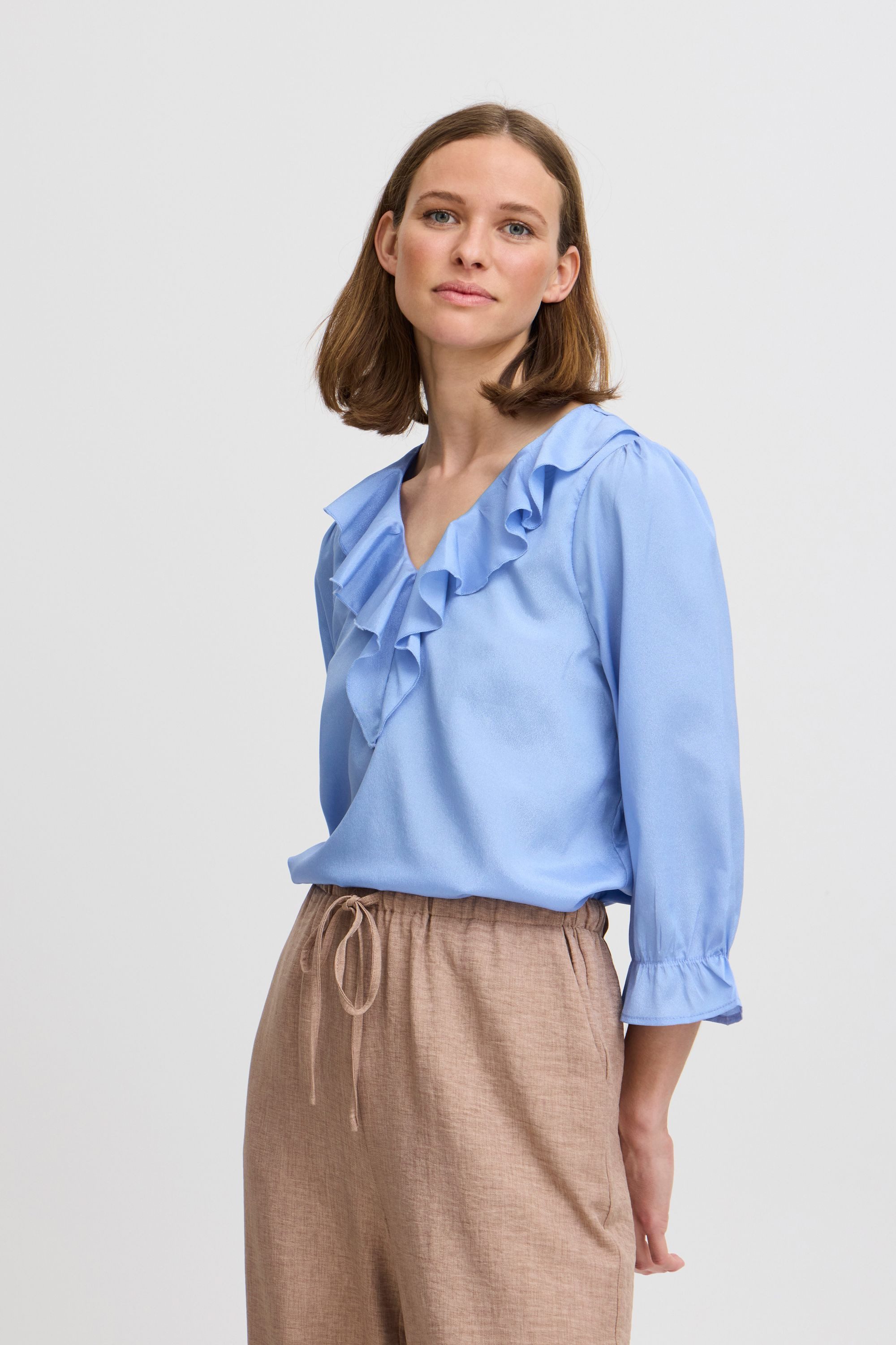 b.young Kurzarmbluse BYHANIKO SS FRILL BLOUSE Modische Bluse mit Rüsschen