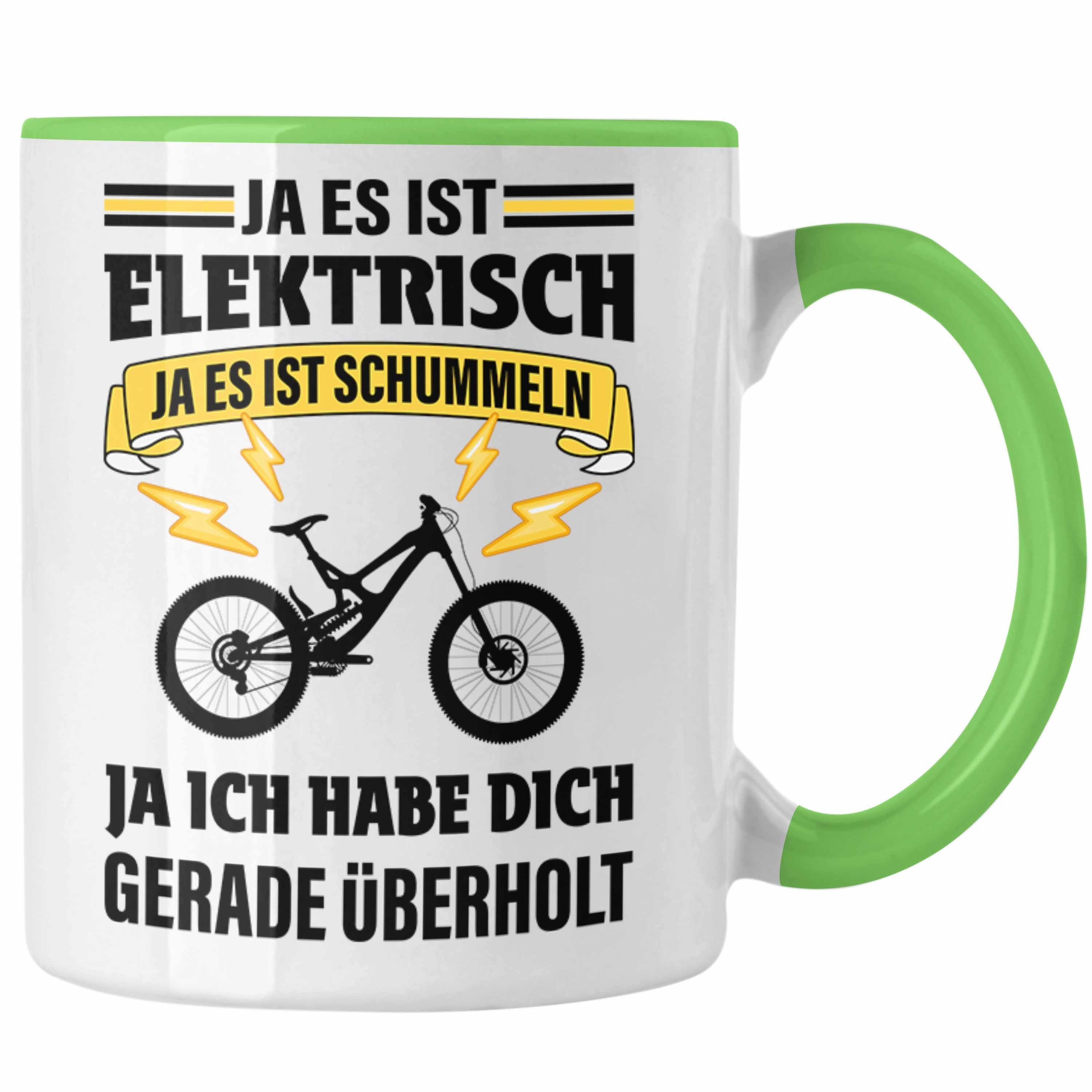 Trendation Tasse Trendation - Elektrofahrrad E-Bike Tasse mit Spruch Geschenk Ebike Lustige Geschenke Kaffeetasse Grün
