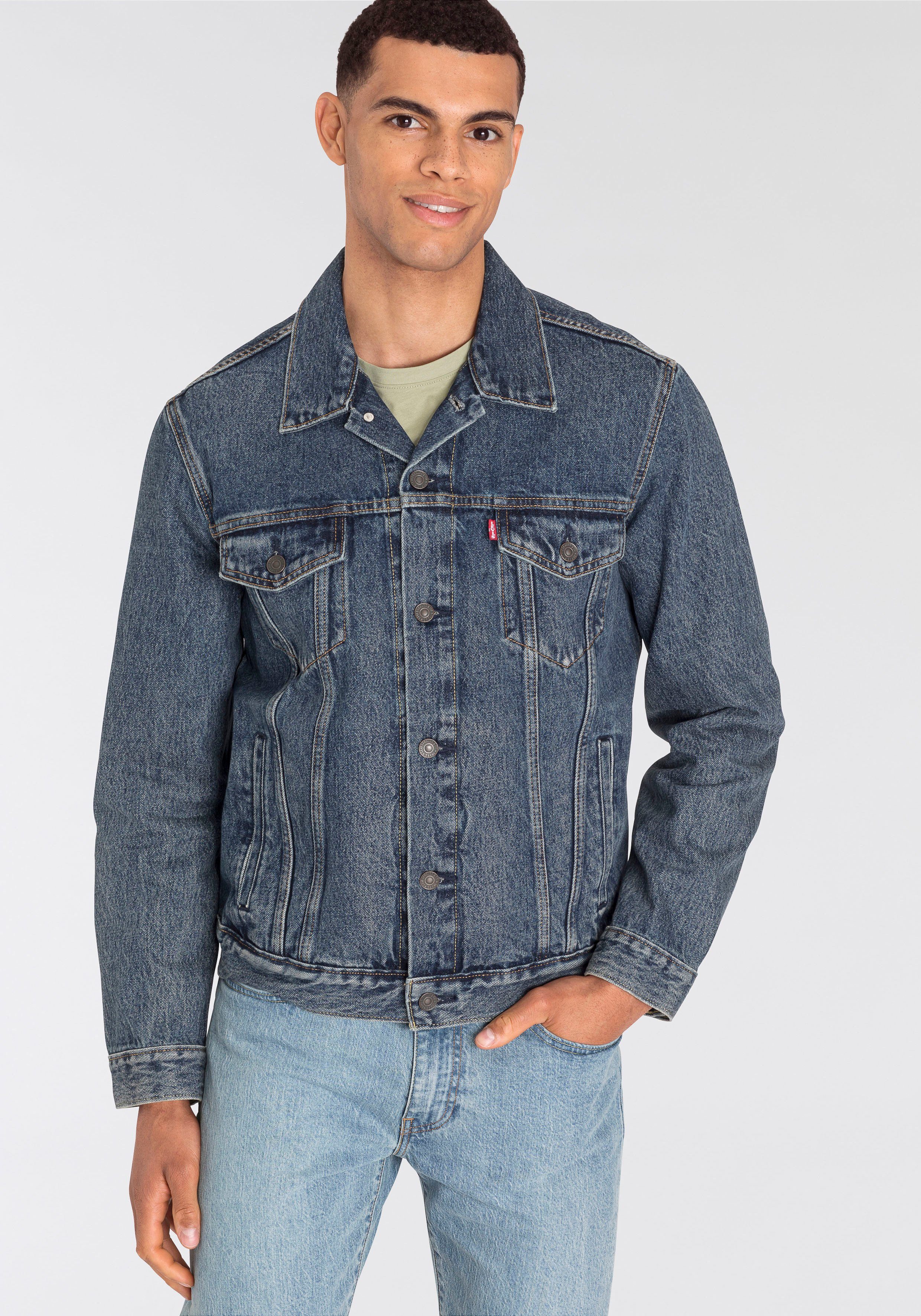 Levi's® Jeansjacke VINTAGE FIT TRUCKER JKT mit Knopfleiste günstig online kaufen