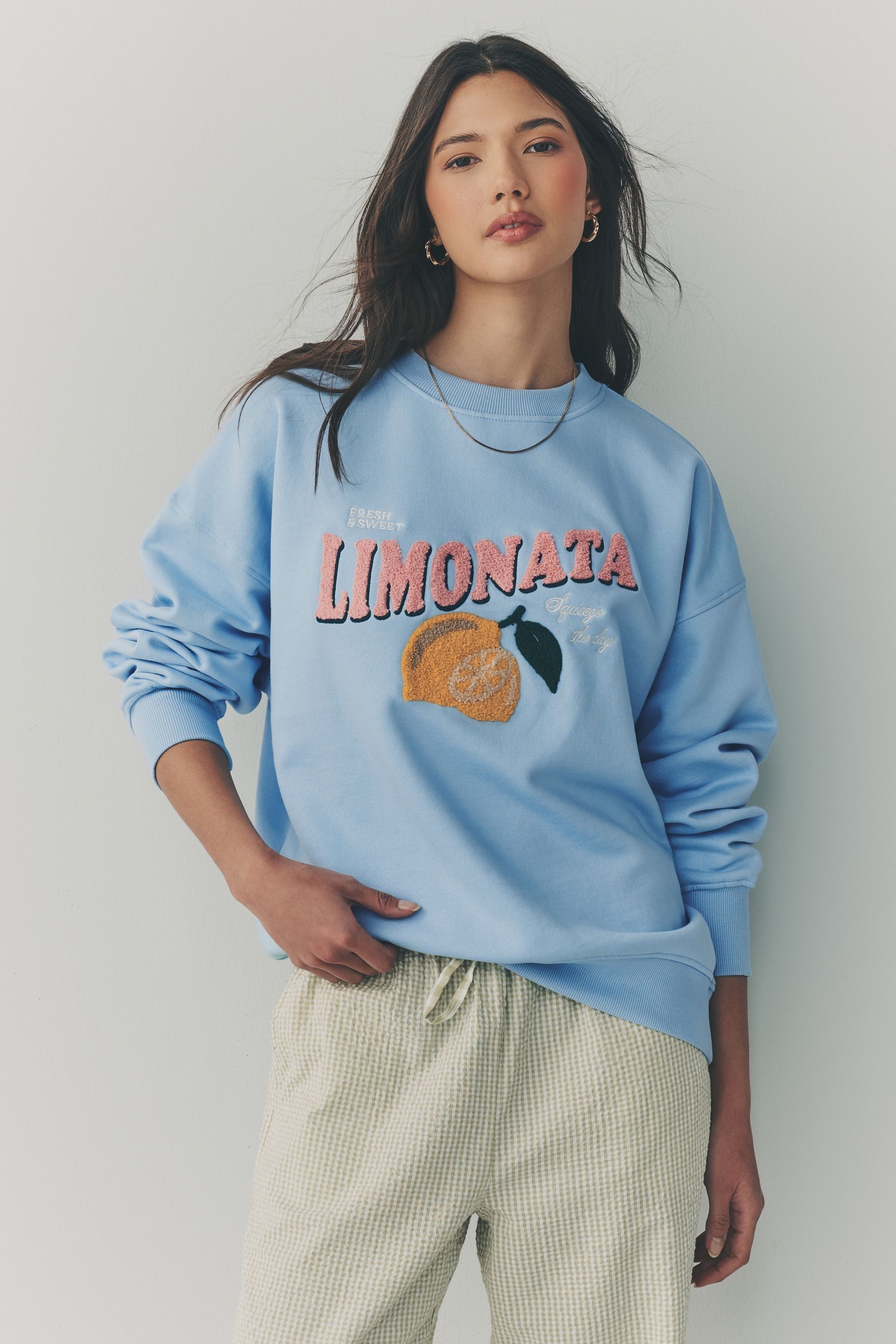 Next Sweater Schweres Boucle-Rundhalssweatshirt, Kurzgröße (1-tlg)