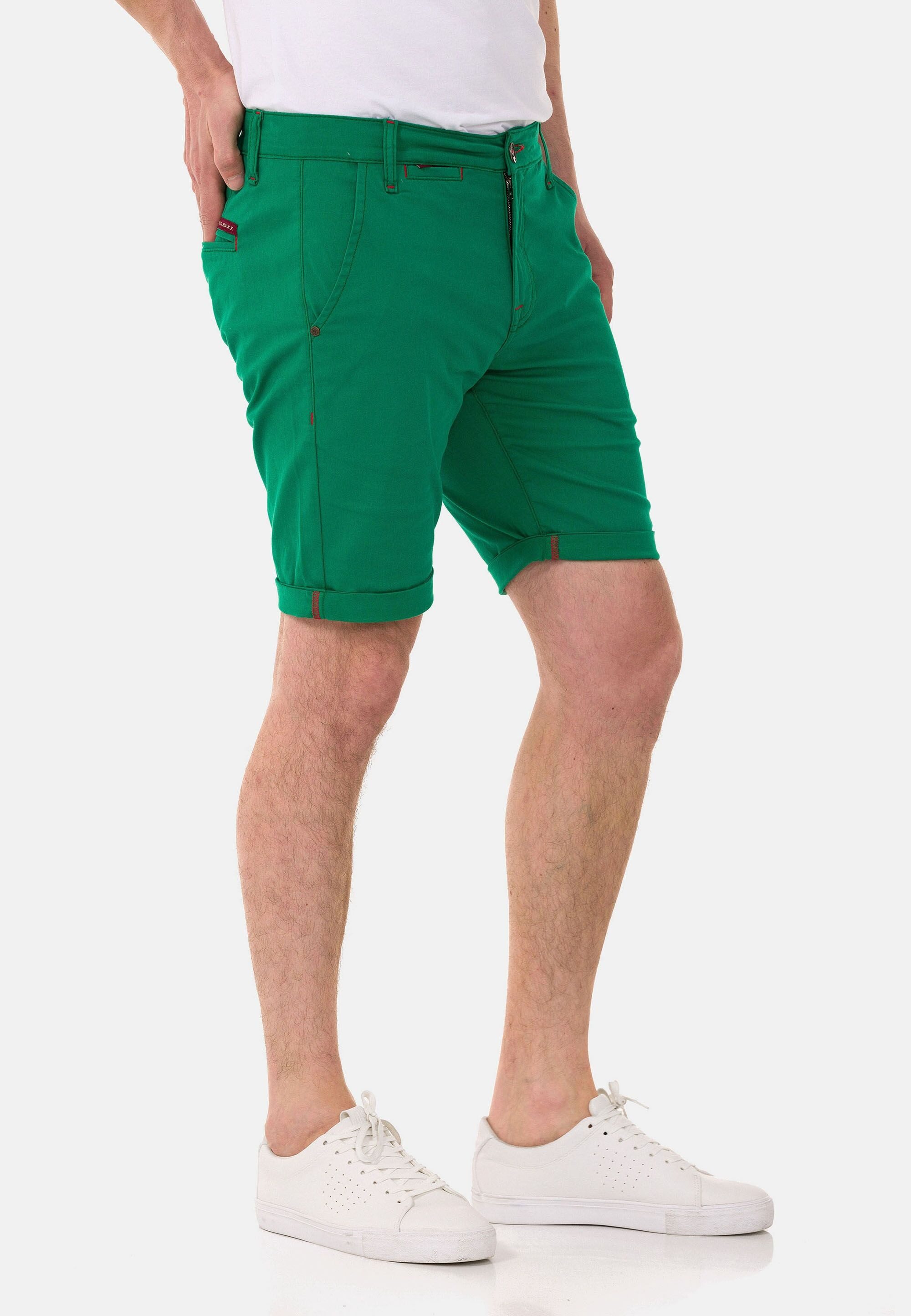 Cipo & Baxx Stoffhose Shorts im unifarbenen Look – Bild 5 von 5