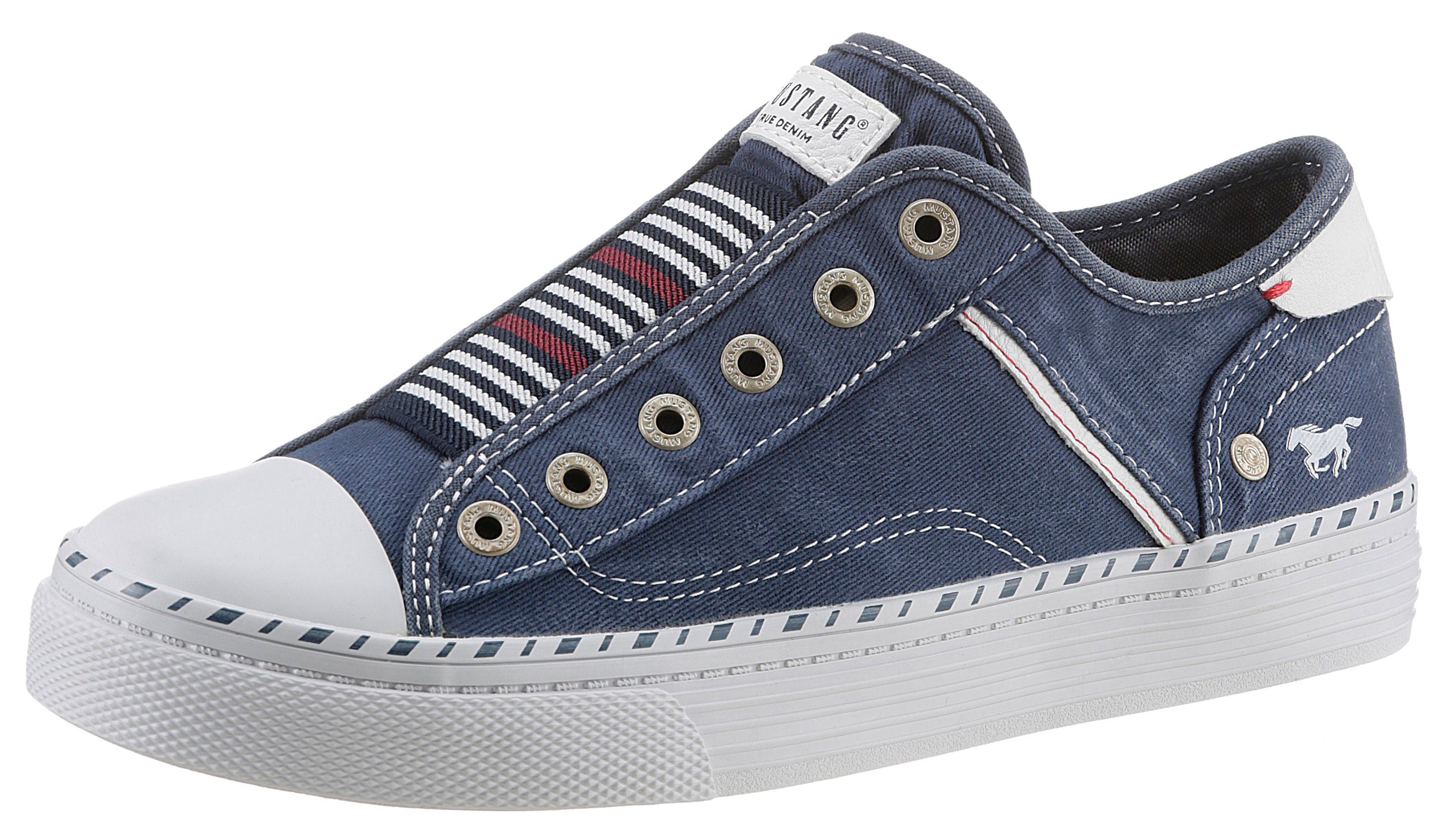 Mustang Shoes Slip-On Sneaker mit praktischem Gummizug jeansblau