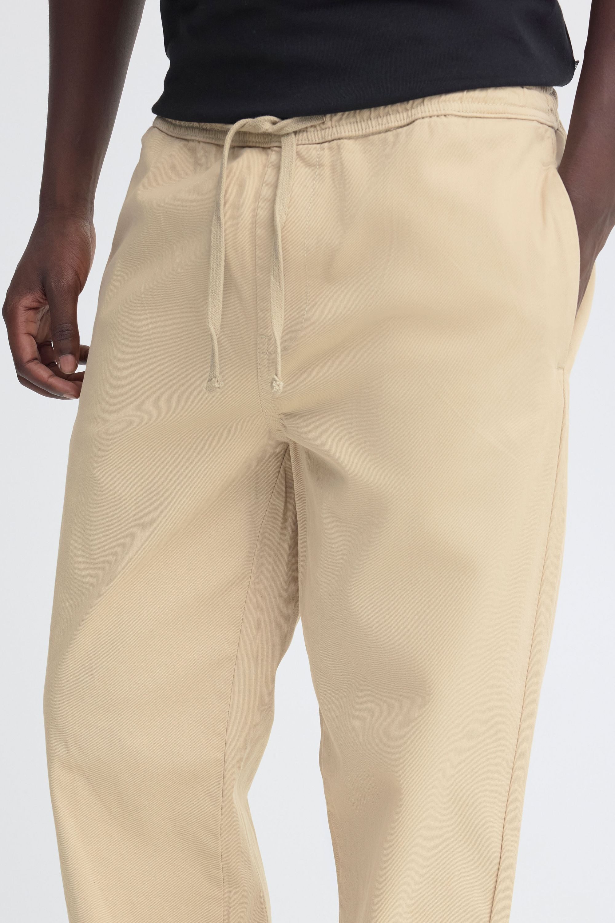 Blend Chinohose BHMaxim Stoffhose mit normalem Bund und geraden Beinen - Relaxed Fit – Bild 5 von 5