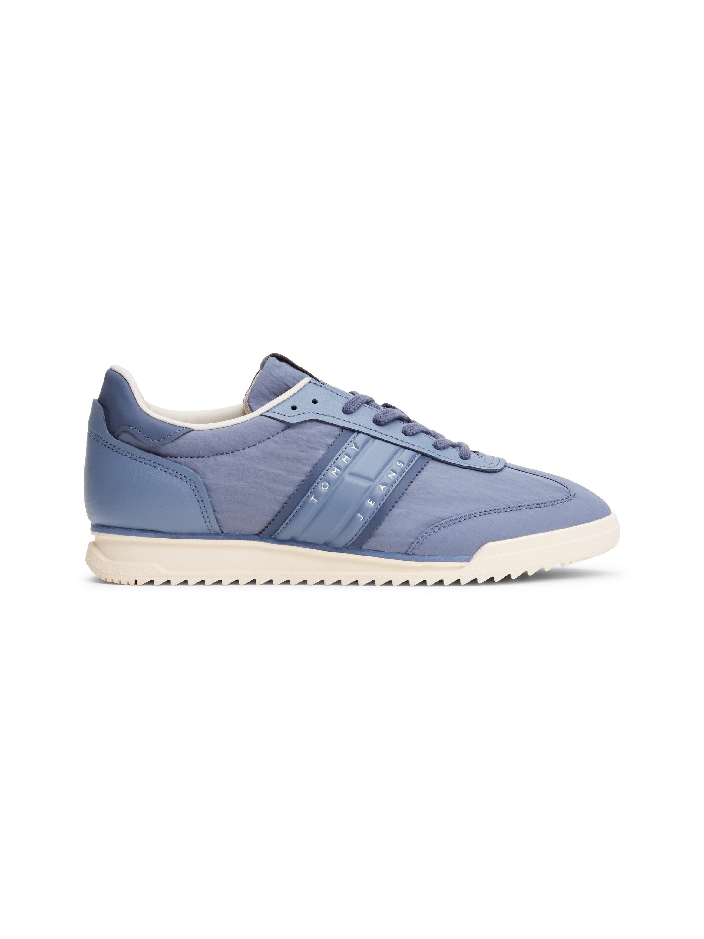 Tommy Jeans TJM RUNNER CLEATED MIX MAT. Sneaker, Freizeitschuh, Halbschuh, Schnürschuh mit Label an der Schuhzunge