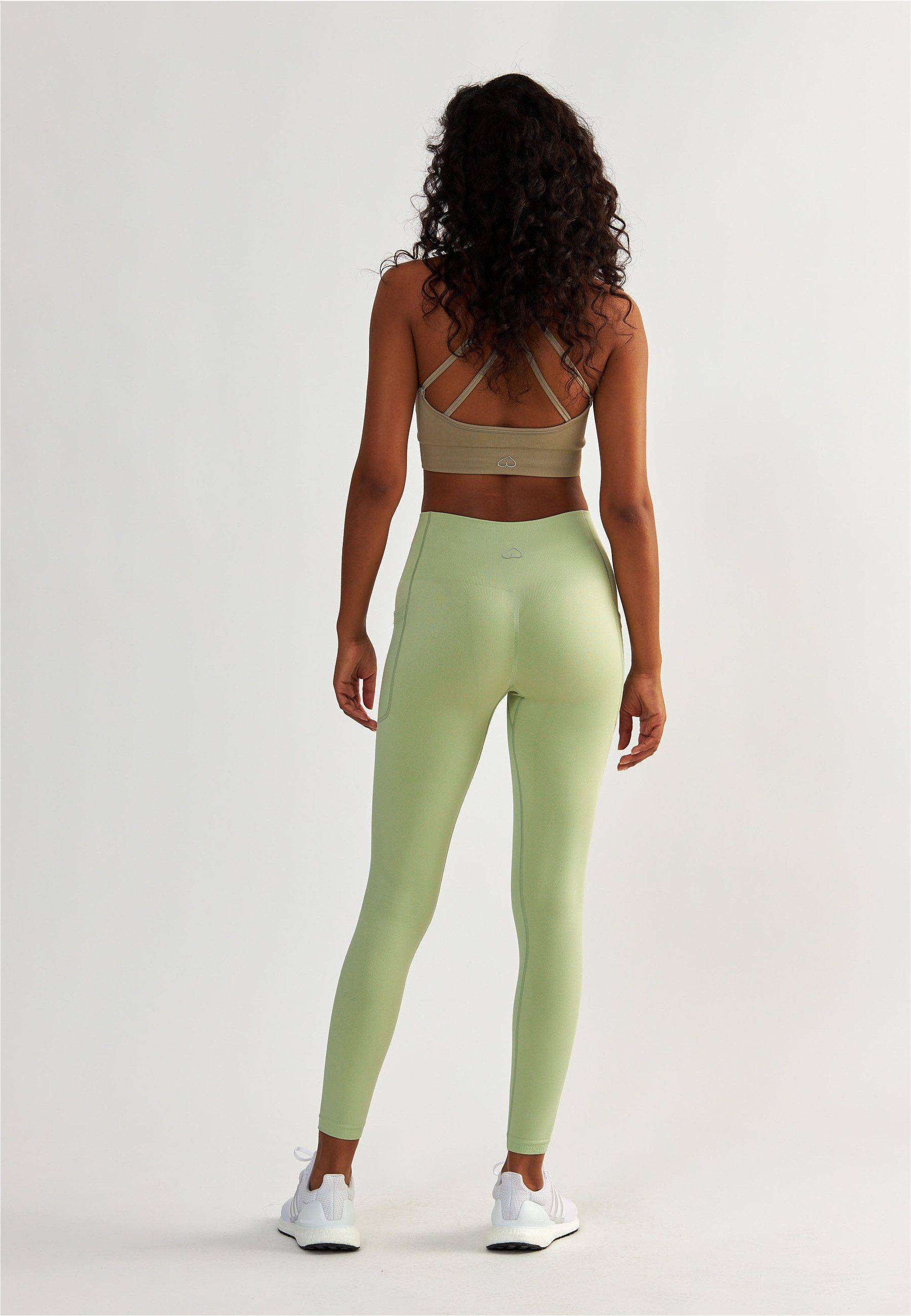 BeShaped Trainingstights Lift Me Up (1-tlg) mit atmungsaktiver Eigenschaft