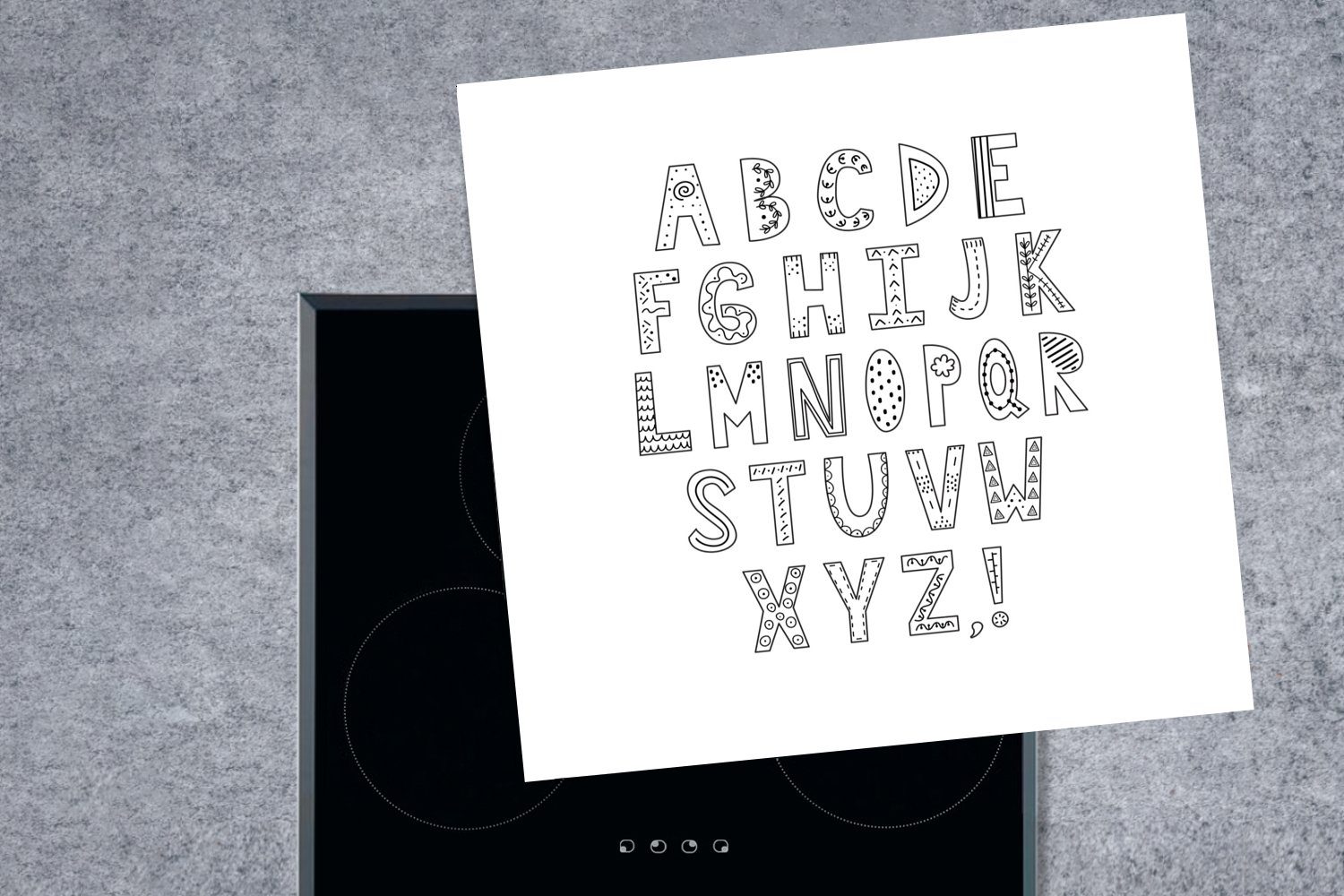 Arbeitsplatte Illustration cm, Alphabet mit MuchoWow küche Vinyl, Herdblende-/Abdeckplatte für verzierten (1 Buchstaben und 78x78 Ceranfeldabdeckung, schwarz weiß, tlg),