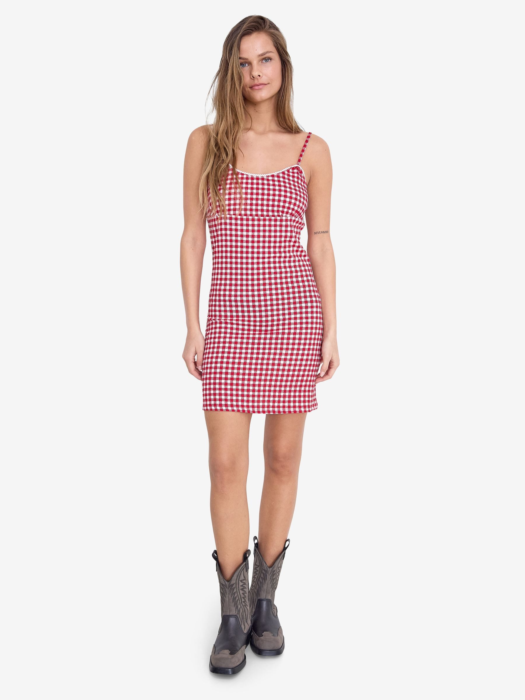 Noisy may Shirtkleid Sommerliches Design mit Blumenmuster und Trägern (mini) NMSTELLA S/L SHORT DRESS JRS