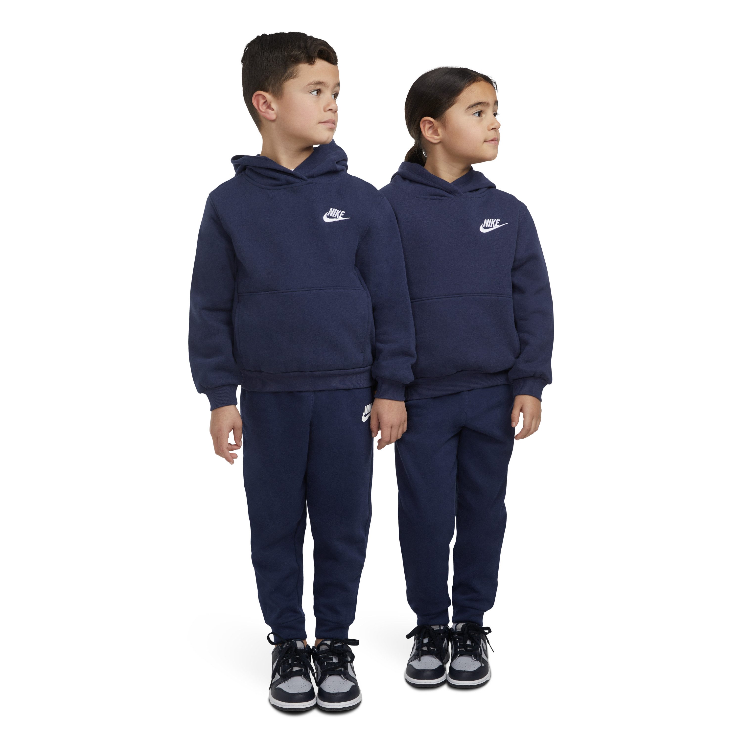 Nike Sportswear Kapuzensweatshirt mit Kängurutasche, pflegeleicht, aus Baumwollmischung, Langarm