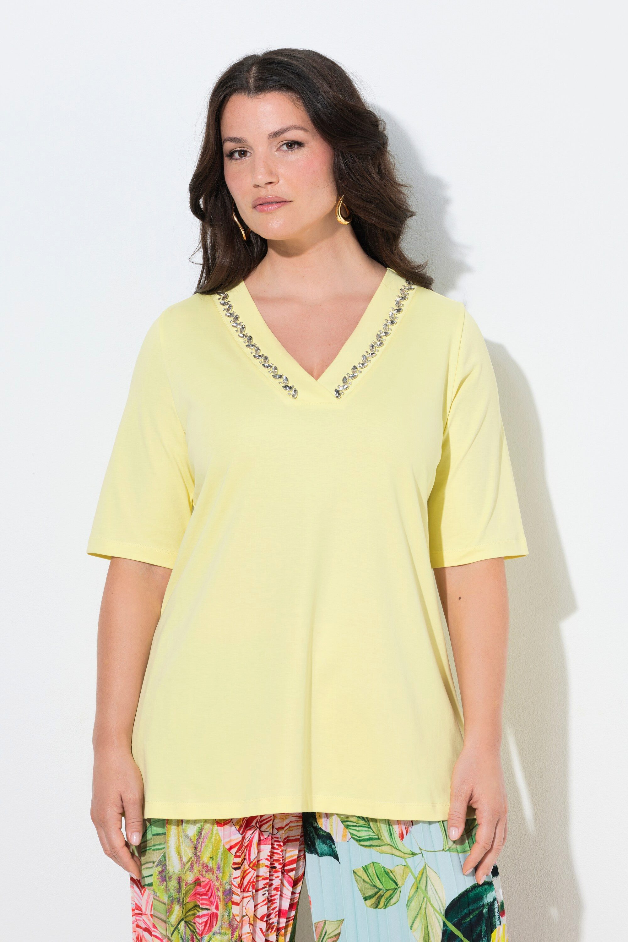 Ulla Popken T-Shirt T-Shirt Ziersteine V-Ausschnitt Halbarm