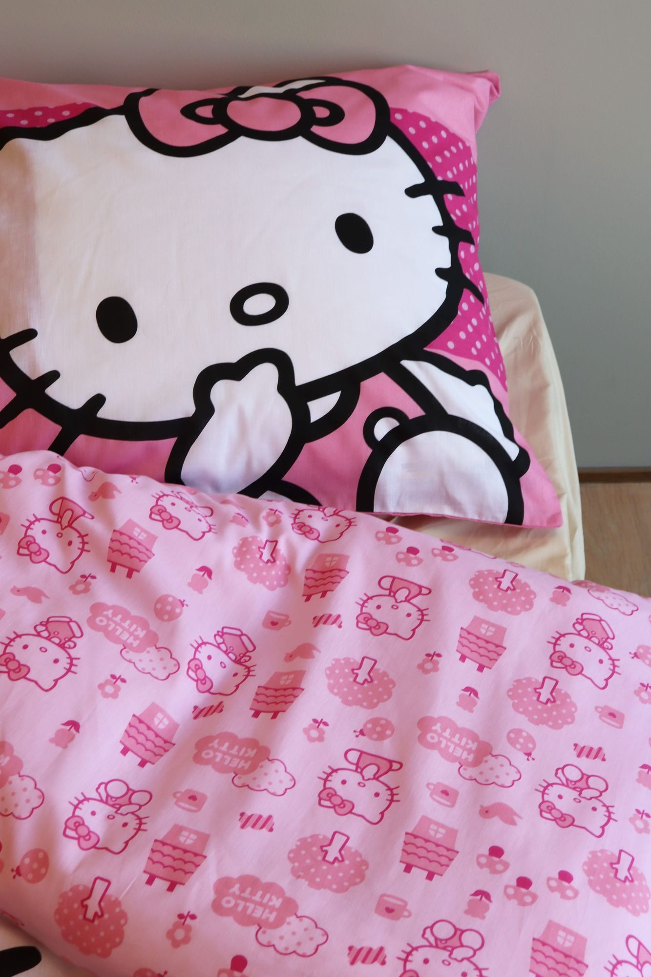 BrandMac Kinderbettwäsche Hello Kitty Rosa Bettwäsche Set 2tlg 135 x 200 cm 100% Baumwolle, 2 teilig, Langlebig – Bild 3 von 5