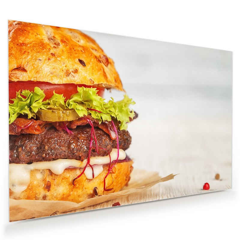 Primedeco Glasbild Wandbild Burger schön platziert mit Aufhängung, Speisen