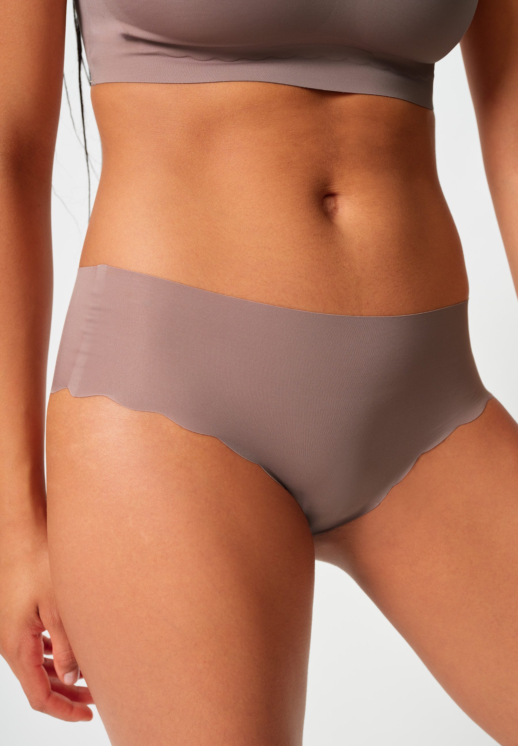 Skiny Panty Sensation hüftig geschnitten, gewellte Kanten