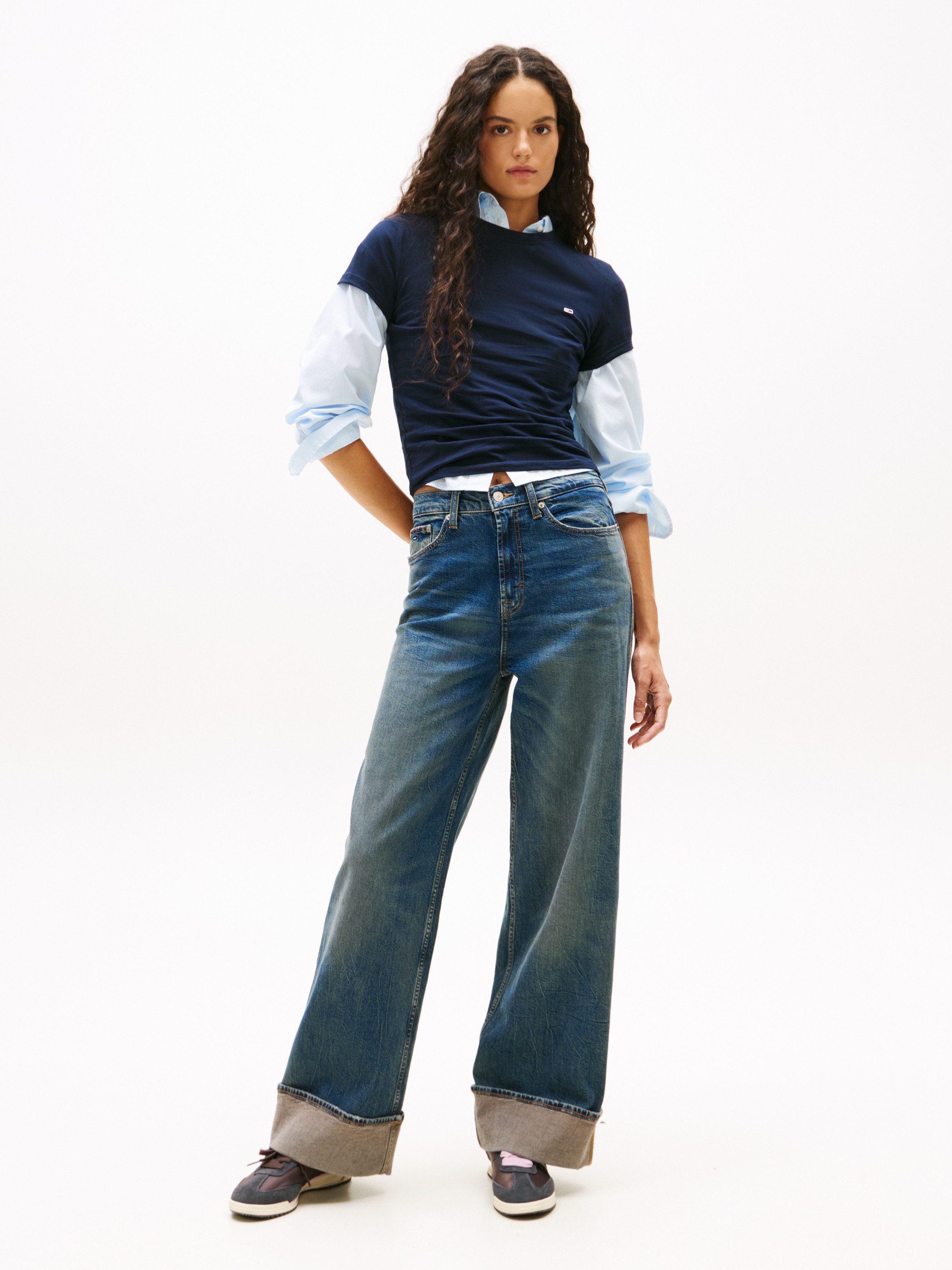 Tommy Jeans Kurzarmshirt TJW SLIM C-NECK TEE mit Logo-Stickerei