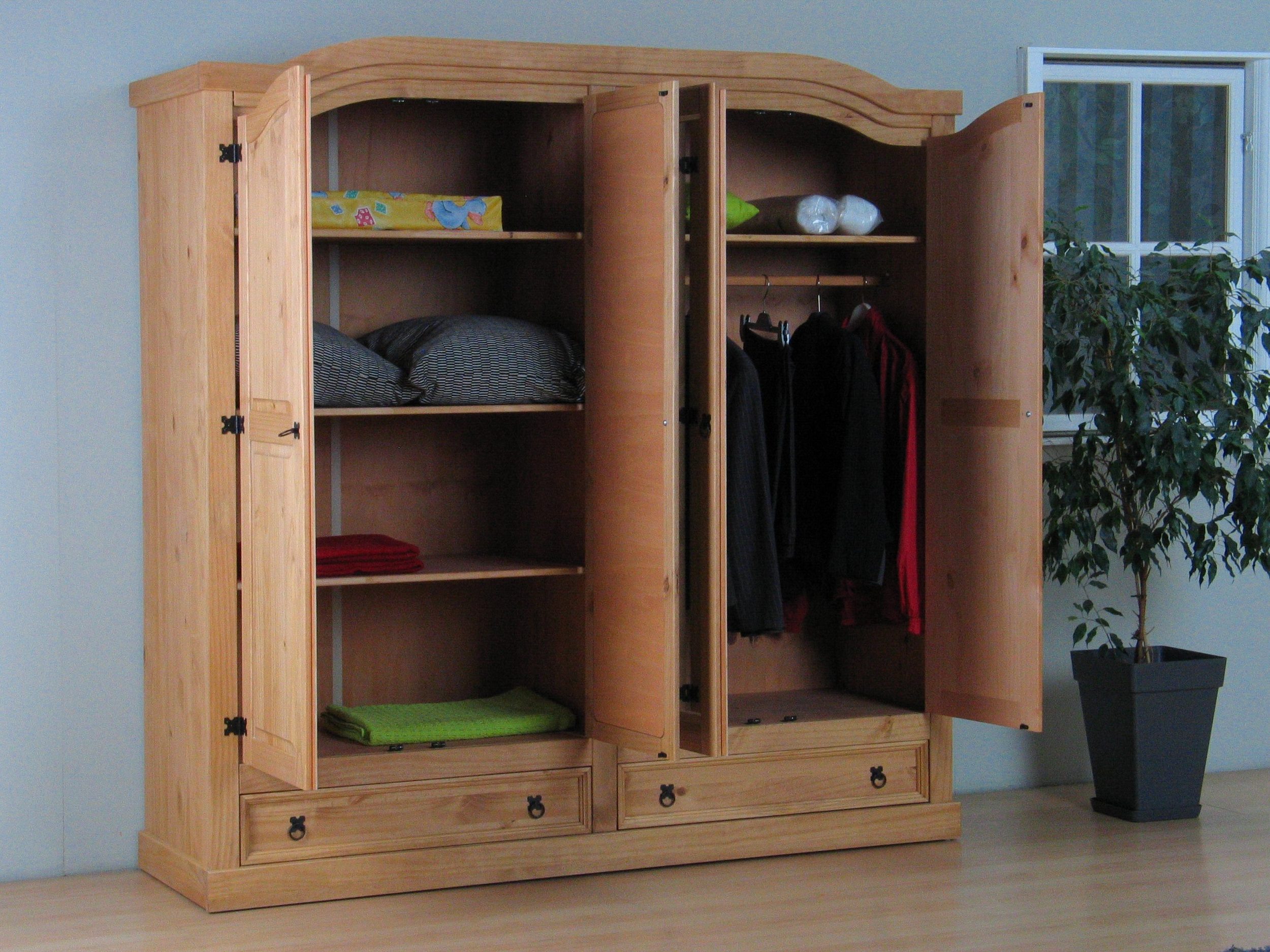 ebuy24 Kleiderschrank NEW MEXICO - ebuy24